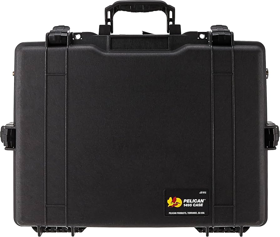 Pelican 1495 Laptop Case (Black), 1495-000-110 : Amazon.ca: Sports