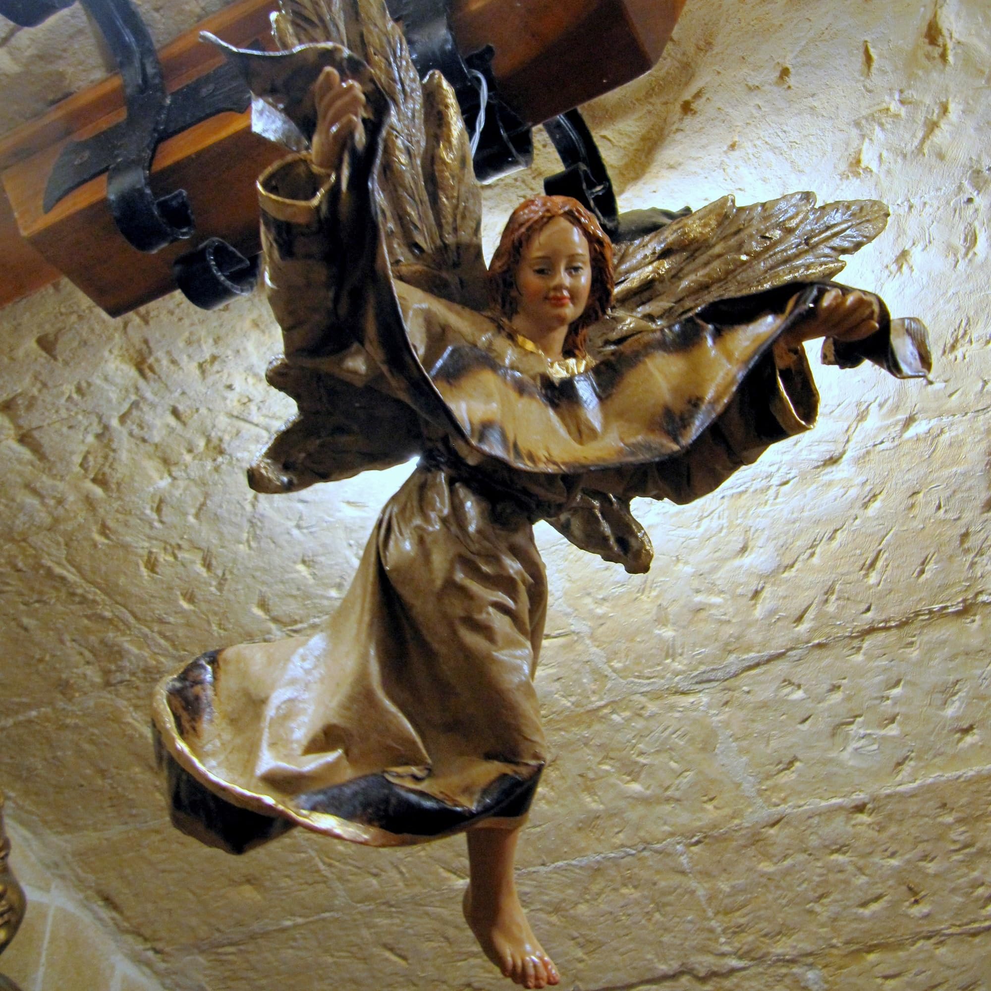 Arte Sacra di Claudio Riso Engel aus Pappmaché und Terrakotta mit Flügeln aus Pappmaché. 100% Made in Italy - Typisches Kunsthandwerk von Leccese (groß, Feuer)