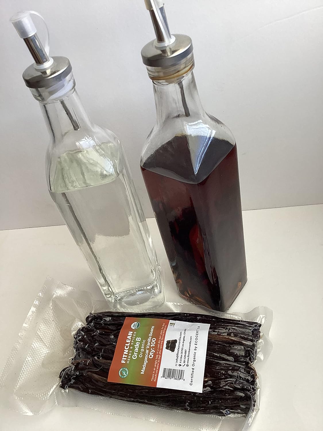 100 Organic Vanilla Beans Madagascar Grade B for extract, Cooking and Baking. Certified USDA Organic. 5"-7" by FITNCLEAN VANILLA| Whole NON-GMO Bourbon Pods