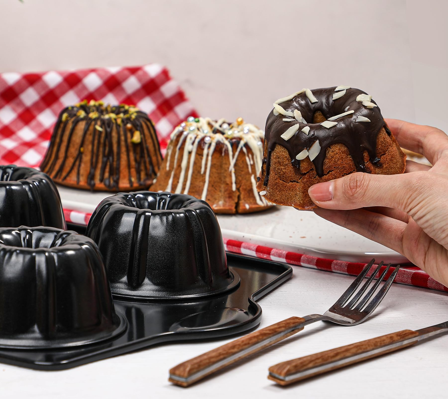 Webake Mini Bunt Moule à gâteau anti-adhésif en acier carbone épais de 8,9 cm à 6 cavités