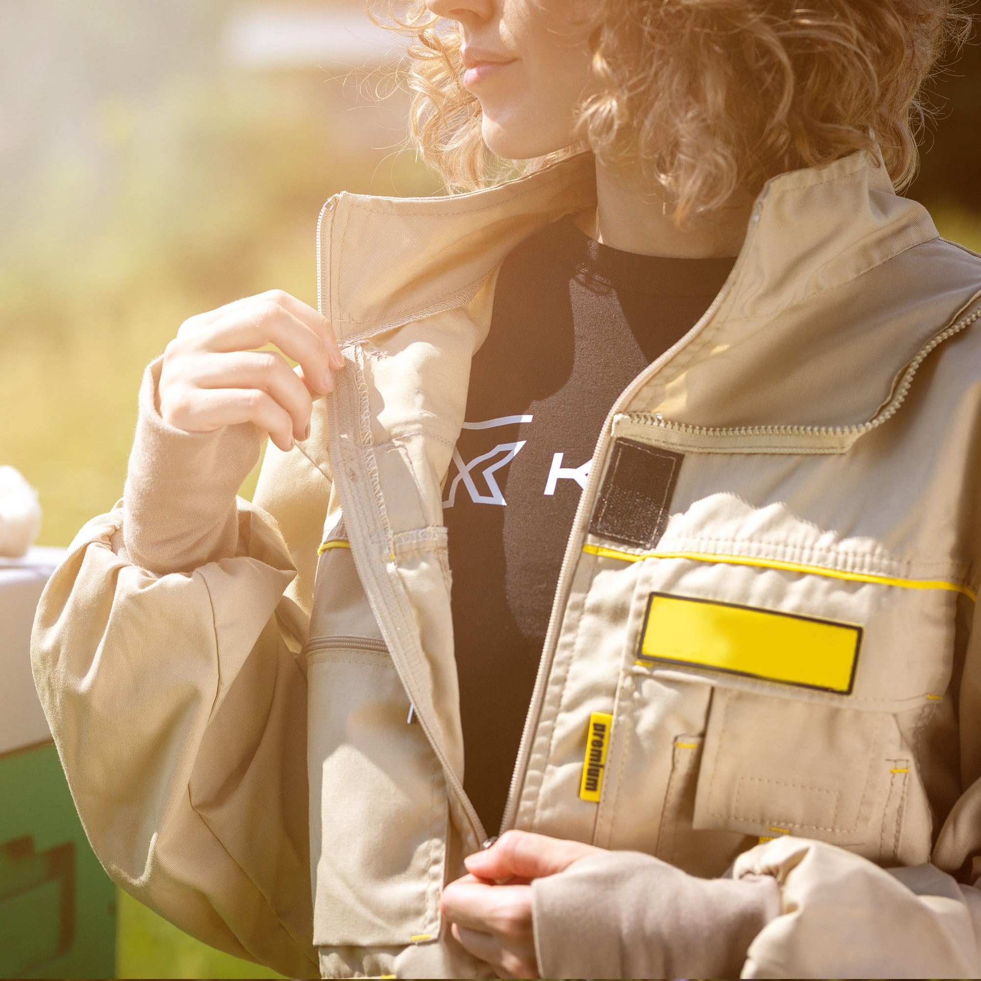 KADAX Imkerjacke mit Hut, Größe M, Imkerbluse aus Polyester und Baumwolle, Imker Jacke mit abnehmbarem Imkerhut und Schleier, Imkeranzug mit Reißverschluss