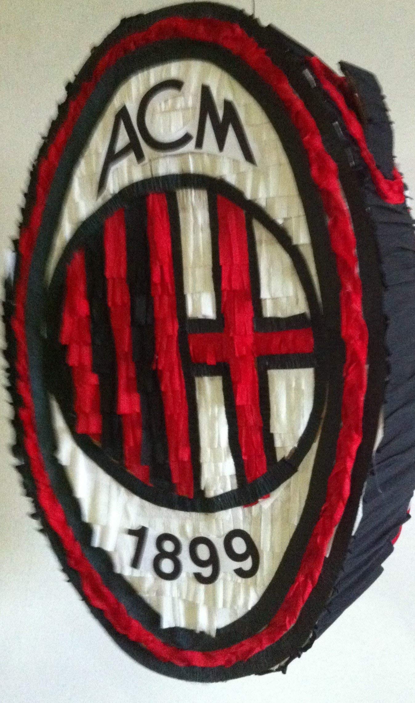 Pignatta Milan 50x40x10 cm per Feste Compleanno Bambini Tifosi