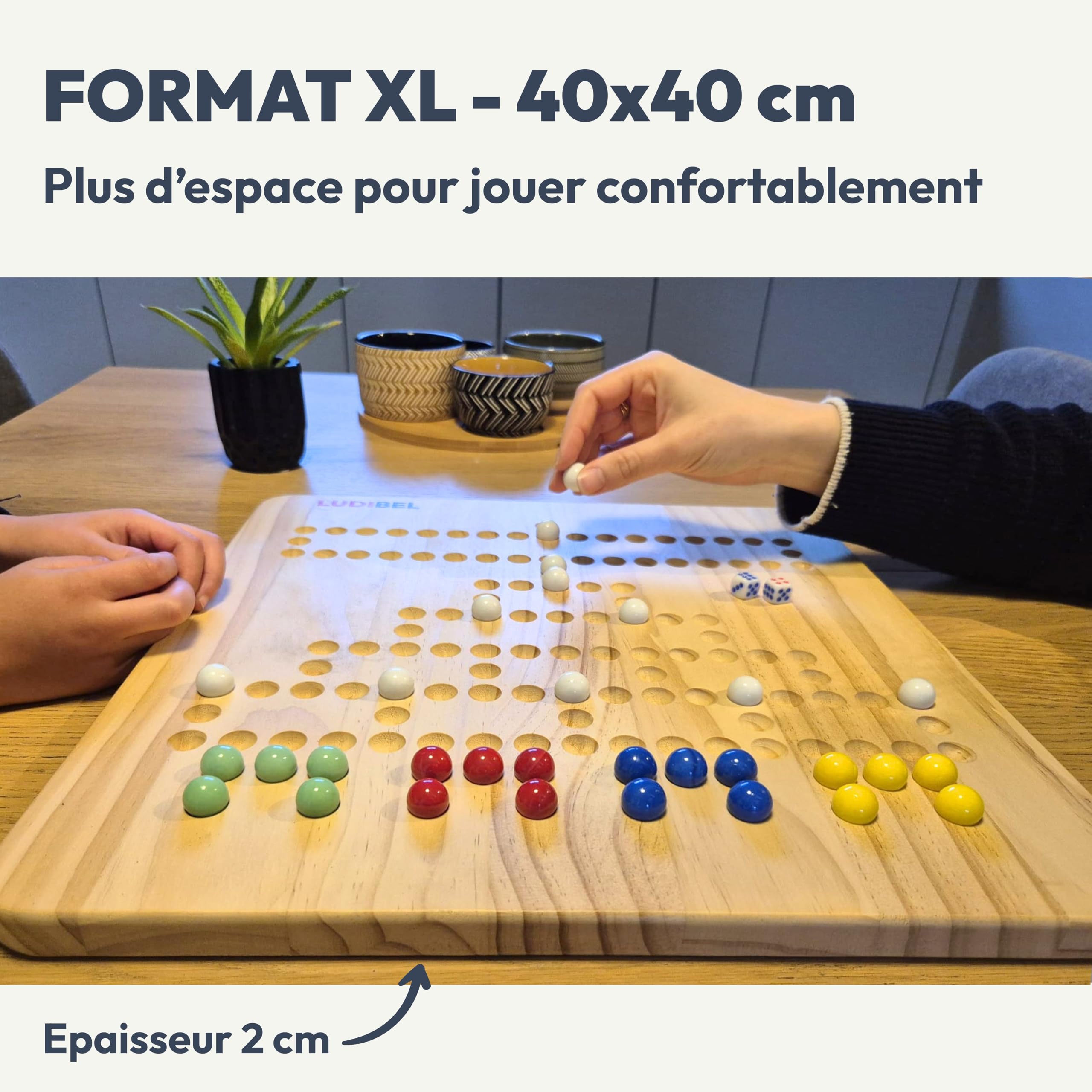 Jeu de Tock & Barricade en Bois - Plateau Réversible XL 40x40 cm – Jeu de société 4 Joueurs – Compatible Petits Chevaux, Ludo & Jackaroo – Cartes, Billes, Dés Inclus