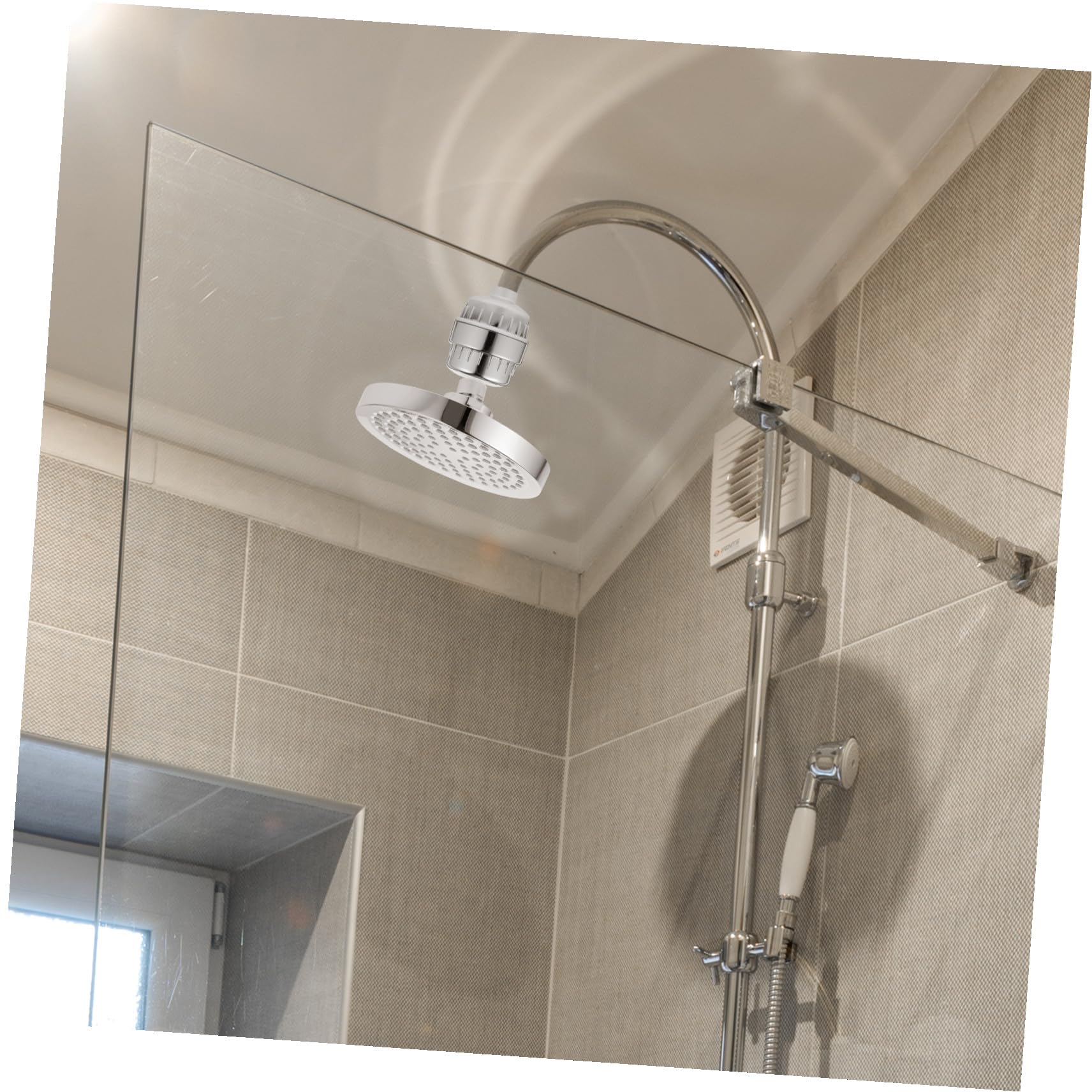Cabezal de filtro de ducha de agua dura de alta presión, boquilla giratoria con purificación de nivel para baño, material duradero y spray de rótula giratoria para un máximo ablandamiento del agua