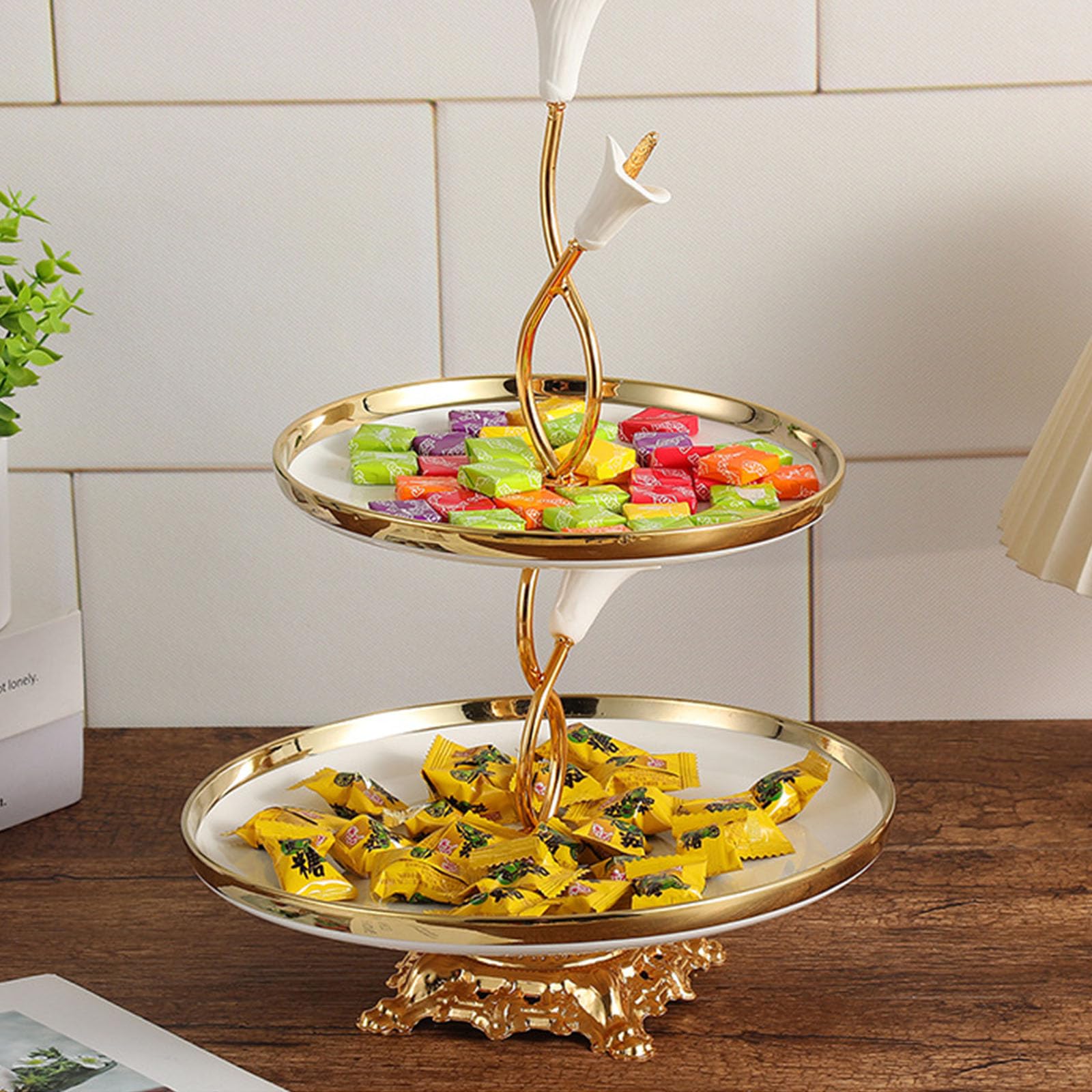 Soporte para Magdalenas de 2 Niveles, Bandeja para Servir postres en Niveles de cerámica Blanca con Bordes Dorados, Expositor de, Soporte de té para para Servir Postre de Boda