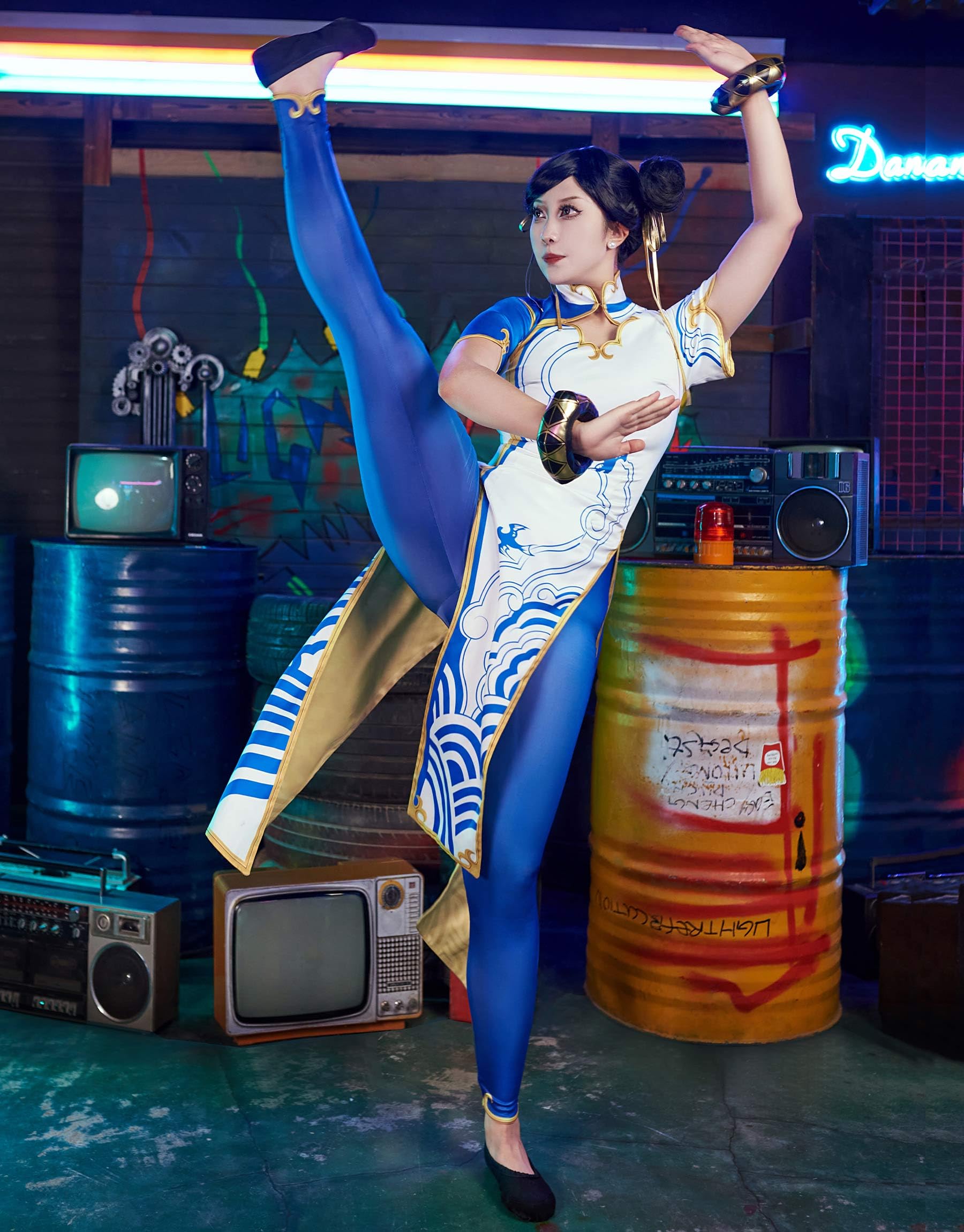Micotaku Street Fighter 6 Officially Licensed Women's Chun-Li Cosplay Costume Full Set Halloween Costume: Medium