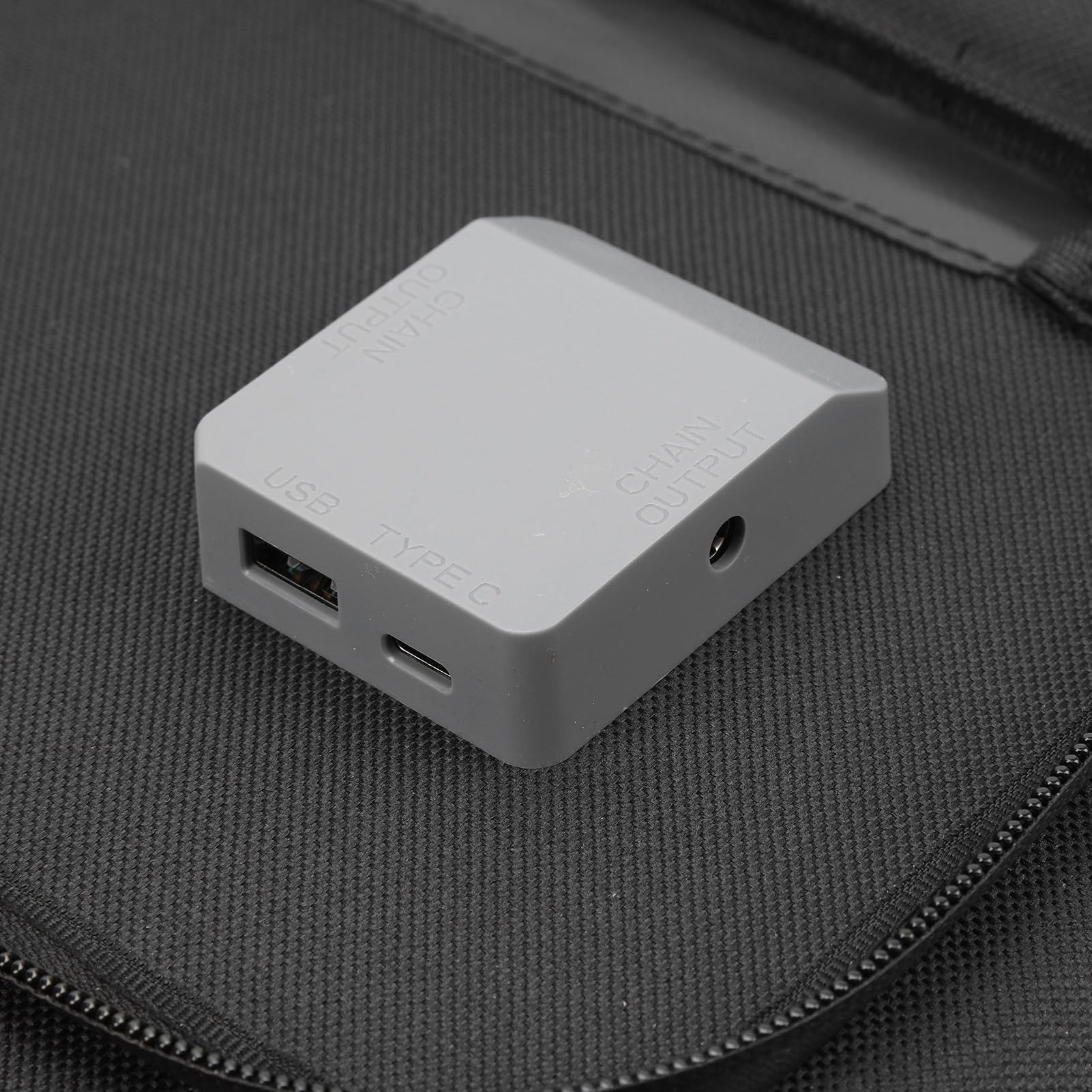 LICAEVEY Przenośny Panel Słoneczny 100W, IP67, Odporny na Deszcz, USB A,