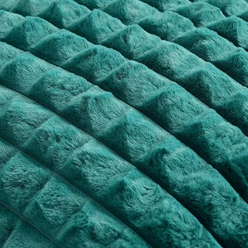 Miniatura 2 de FUTEI Juego de 2 fundas de almohada decorativas de color verde azulado de 14 x 14 pulgadas, fundas de cojín cuadradas, piel sintética de conejo