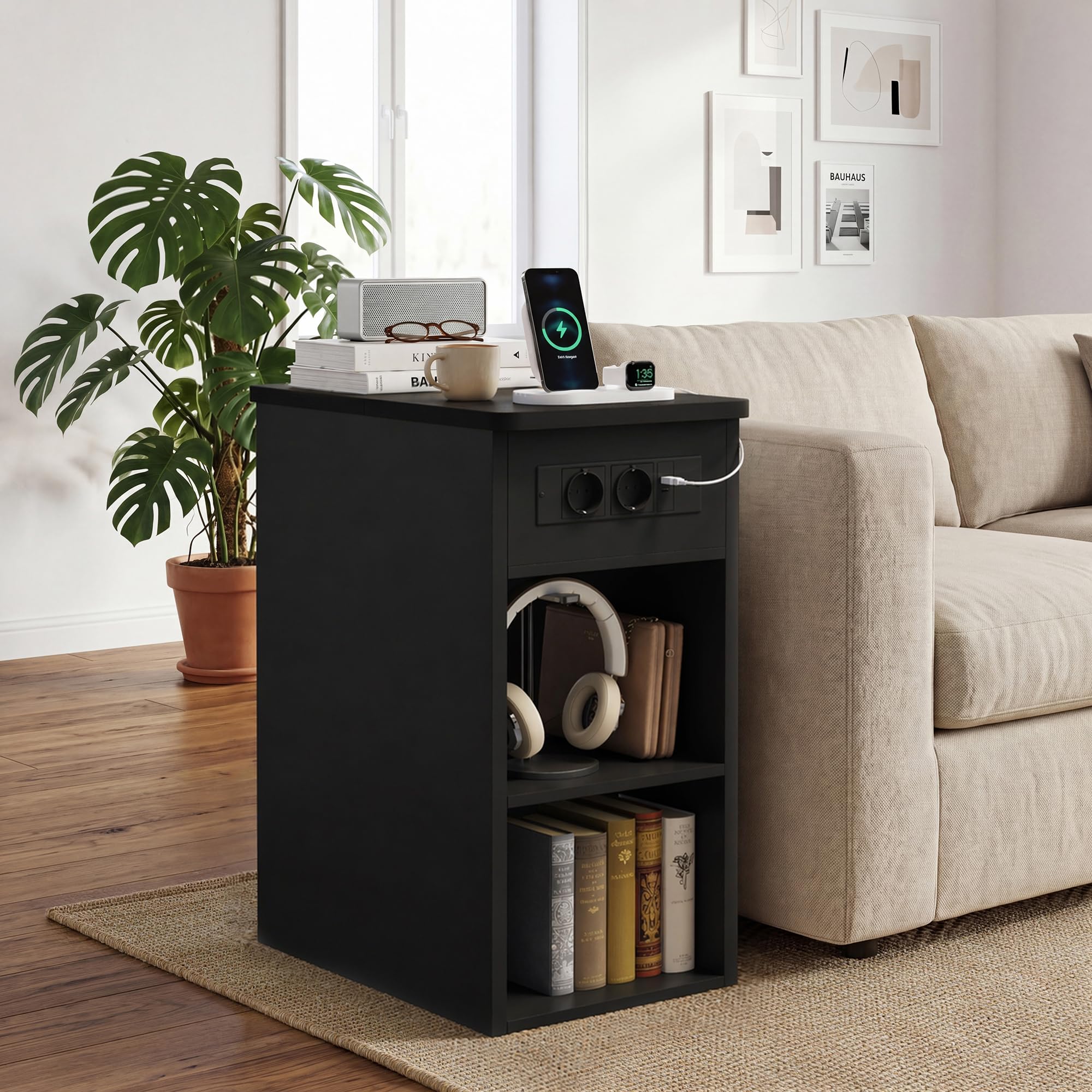 YOUDENOVA Comodini Camera da Letto, Comodino Stretto 30 cm, con Presa Elettrica Integrata, 2 Ripiani a Giorno e Vani Nascosti, Tavolino Salotto per Soggiorno Vamera da Letto, Nero
