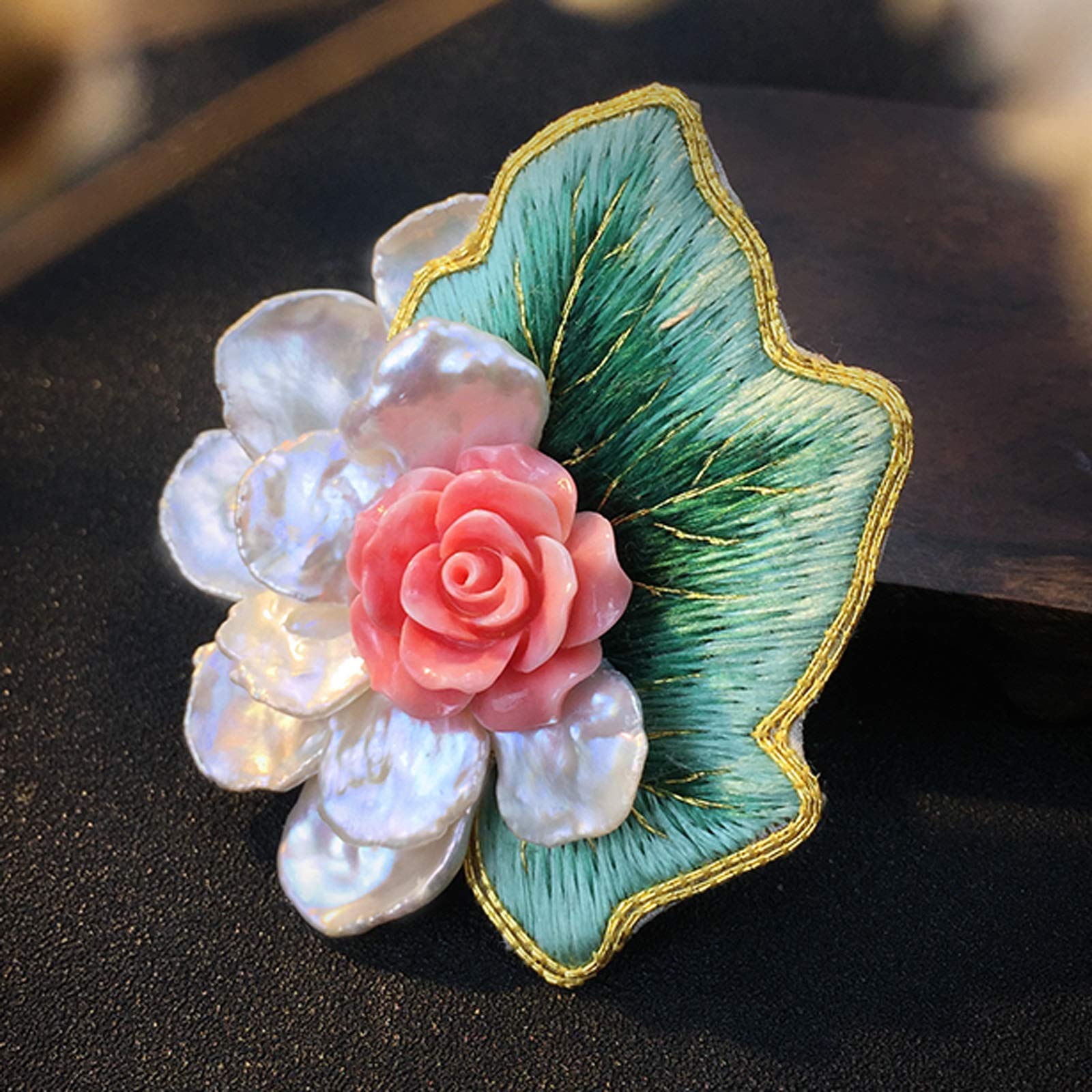Spilla con perle ricamate a mano Spilla in stile nazionale per corpetto placcato oro spilla floreale spilla da bavero per ragazza sposa matrimonio corpetto gioielli regali spille spille,