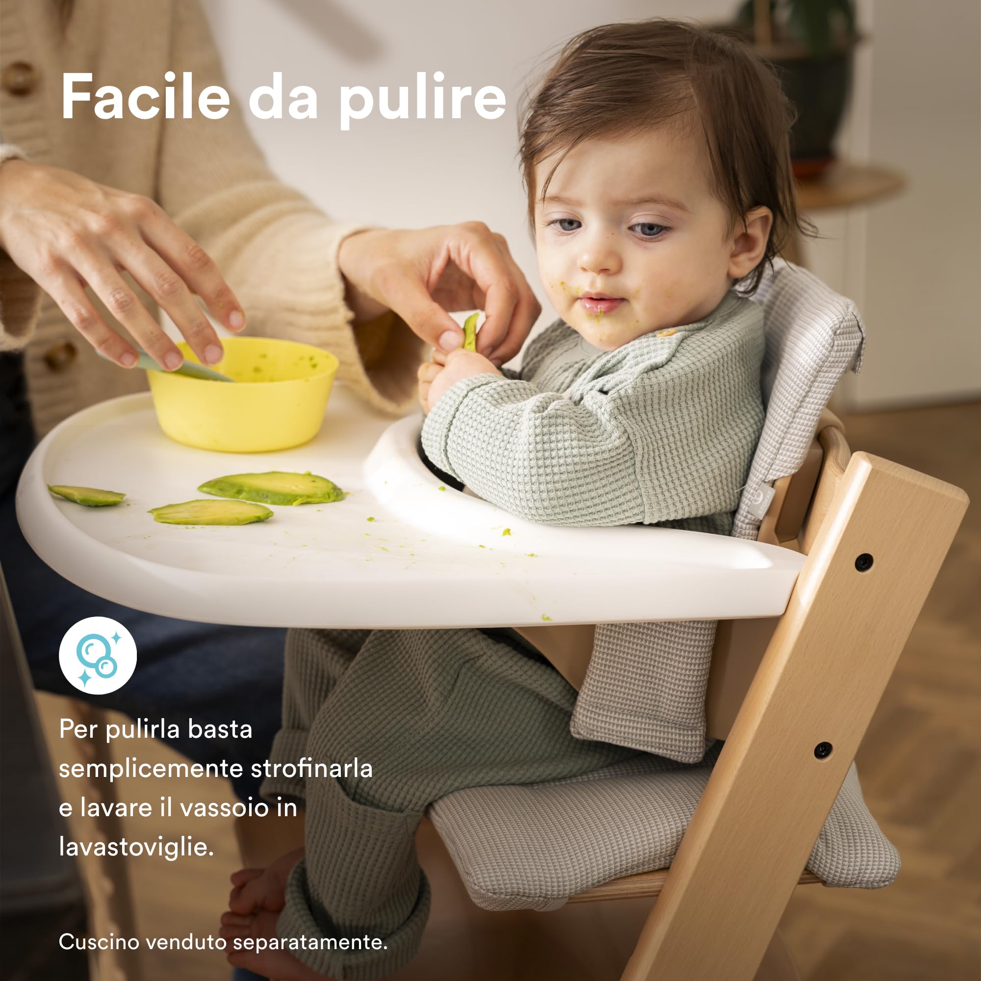 Seggiolone Stokke Tripp Trapp (Natural) con vassoio Stokke (White) - Include sedia Tripp Trapp e Baby Set 2 per bambini da 6 a 36 mesi - Regolabile e facile da pulire