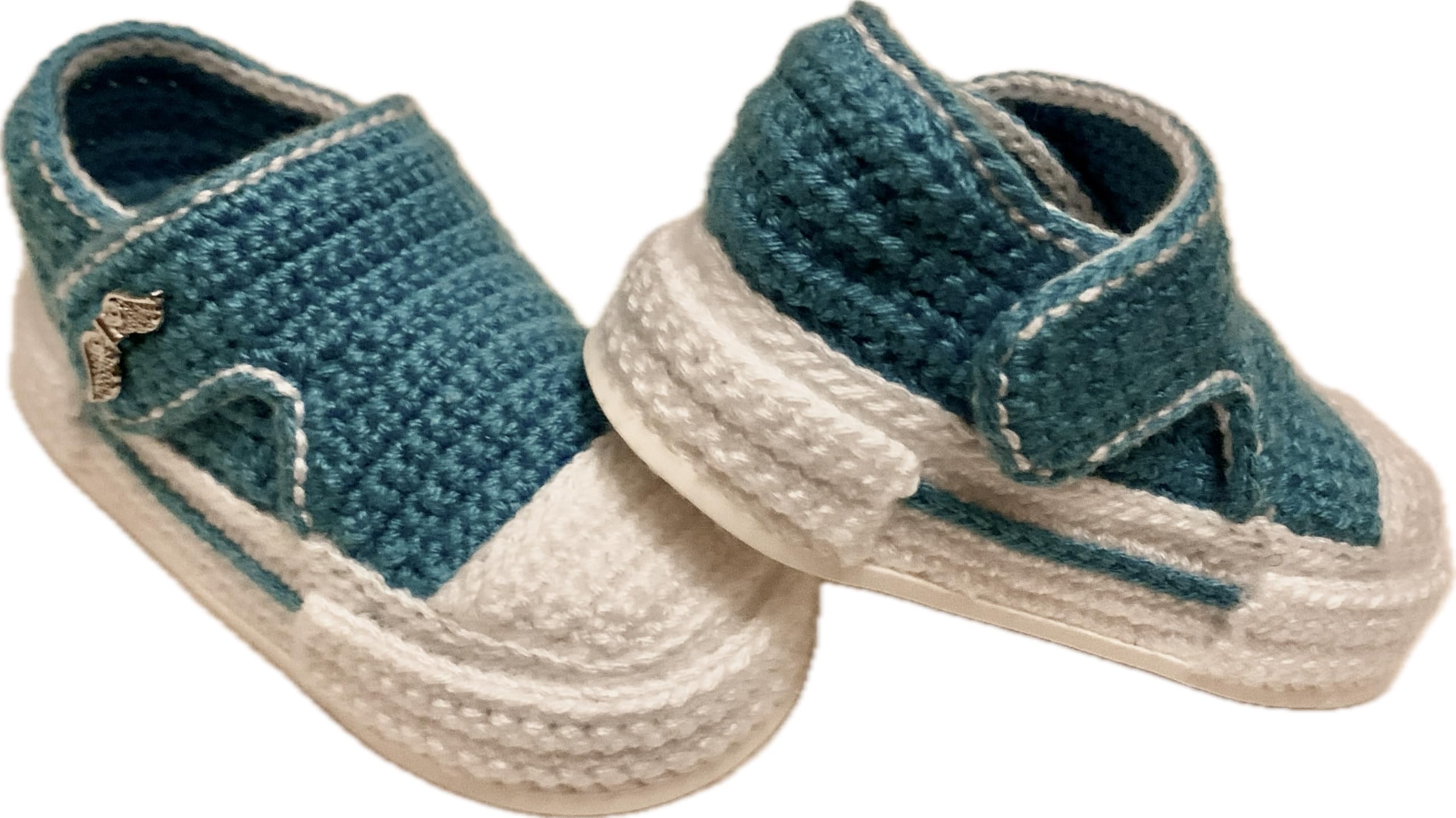 Personalisierte Gehäkelte Baby-Sneakers mit Kostenloser Namensgravur - Handgefertigte High-Top-Sneakers mit Klettverschluss - Häkelschuhe für Neugeborene