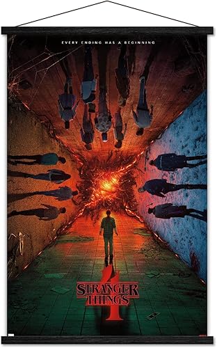 Miniatura 1 de Stranger Things de Trends International de Netflix Temporada 4 - Póster de presentación con el grupo, para pared, de una hoja, 22.375 x 34 pulgadas,