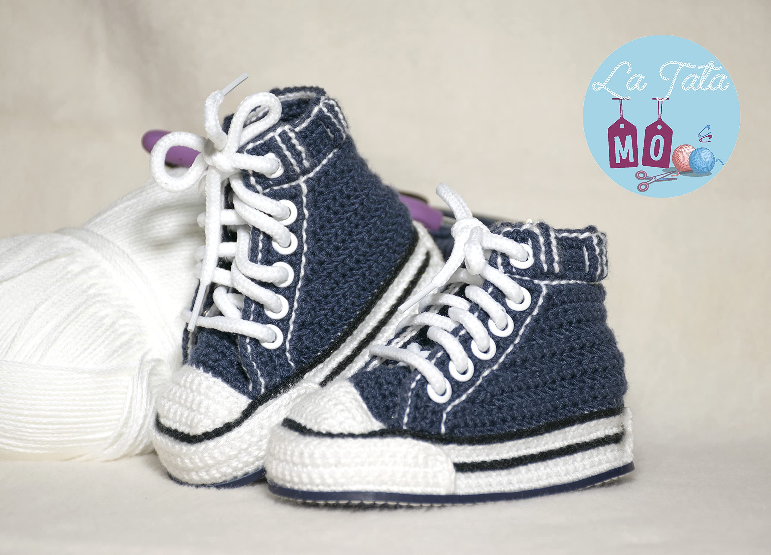 Scarpine Neonato realizzate con Uncinetto. Scarpe/Scarponcini Sportivi per Bebè, Lavorati all'Uncinetto Disponibile in Tutte Le Taglie Bambino. Ti regaliamo Il Nome del Bambino inciso