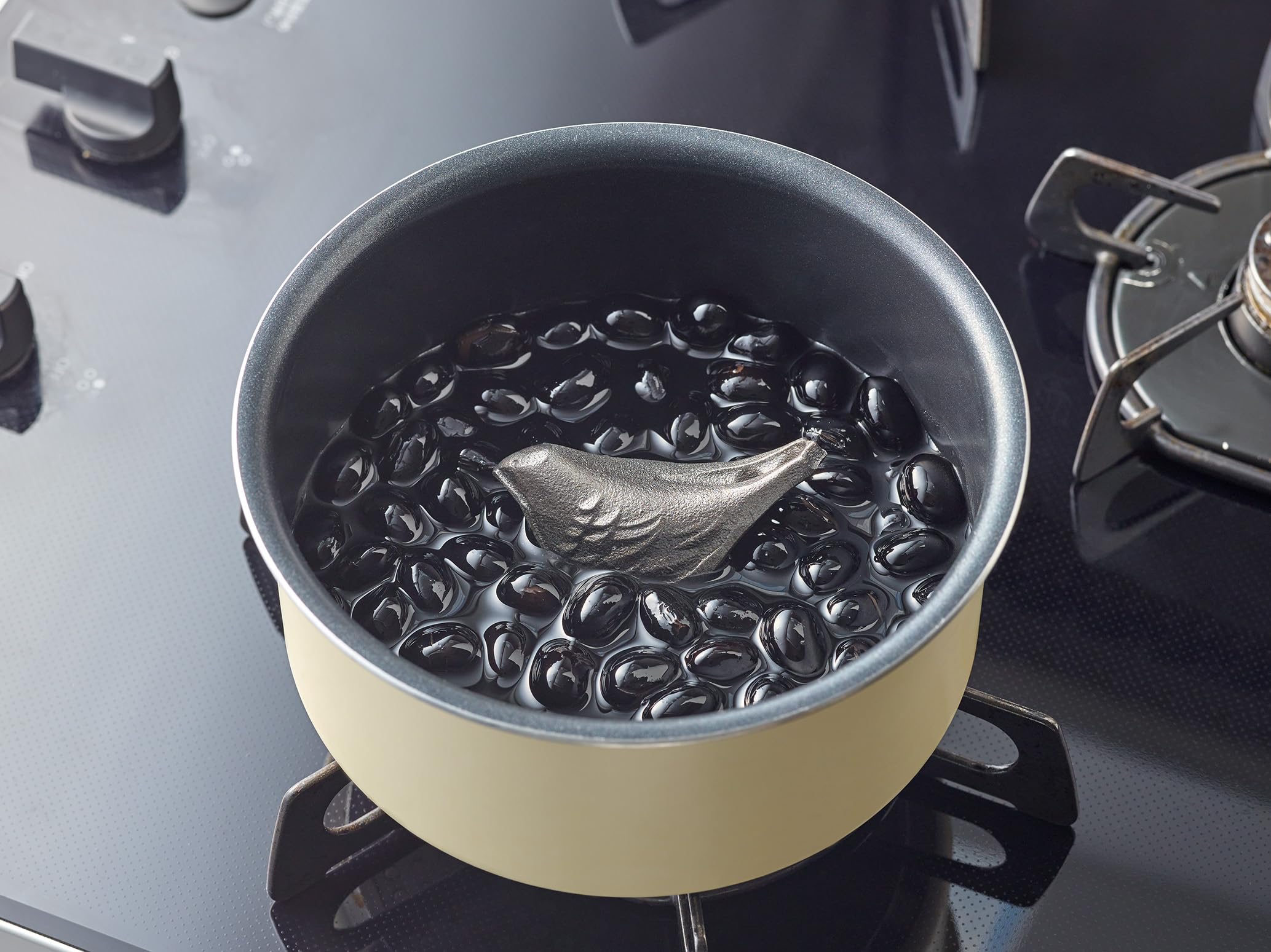 Amazon.co.jp: オークス レイエ Leye 鉄のことり 南部鉄器 日本製 鉄玉