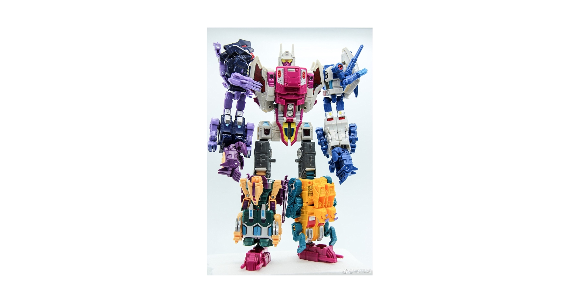 Transformers Generations Power of The Primes ABOMINUS