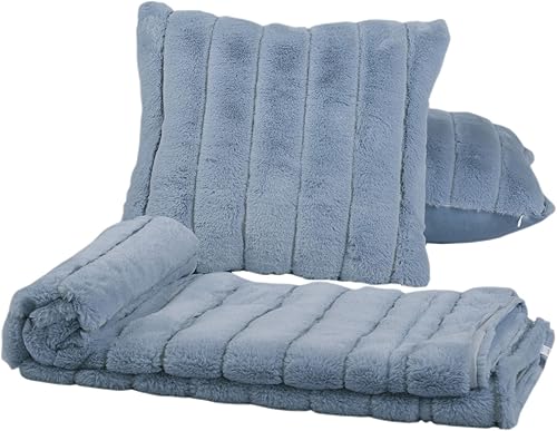 Home Soft Things Manta de piel sintética de conejo (60 x 80 pulgadas) y 2 fundas de almohada (18 x 18 pulgadas), juego de 3 almohadas azul Ashley,