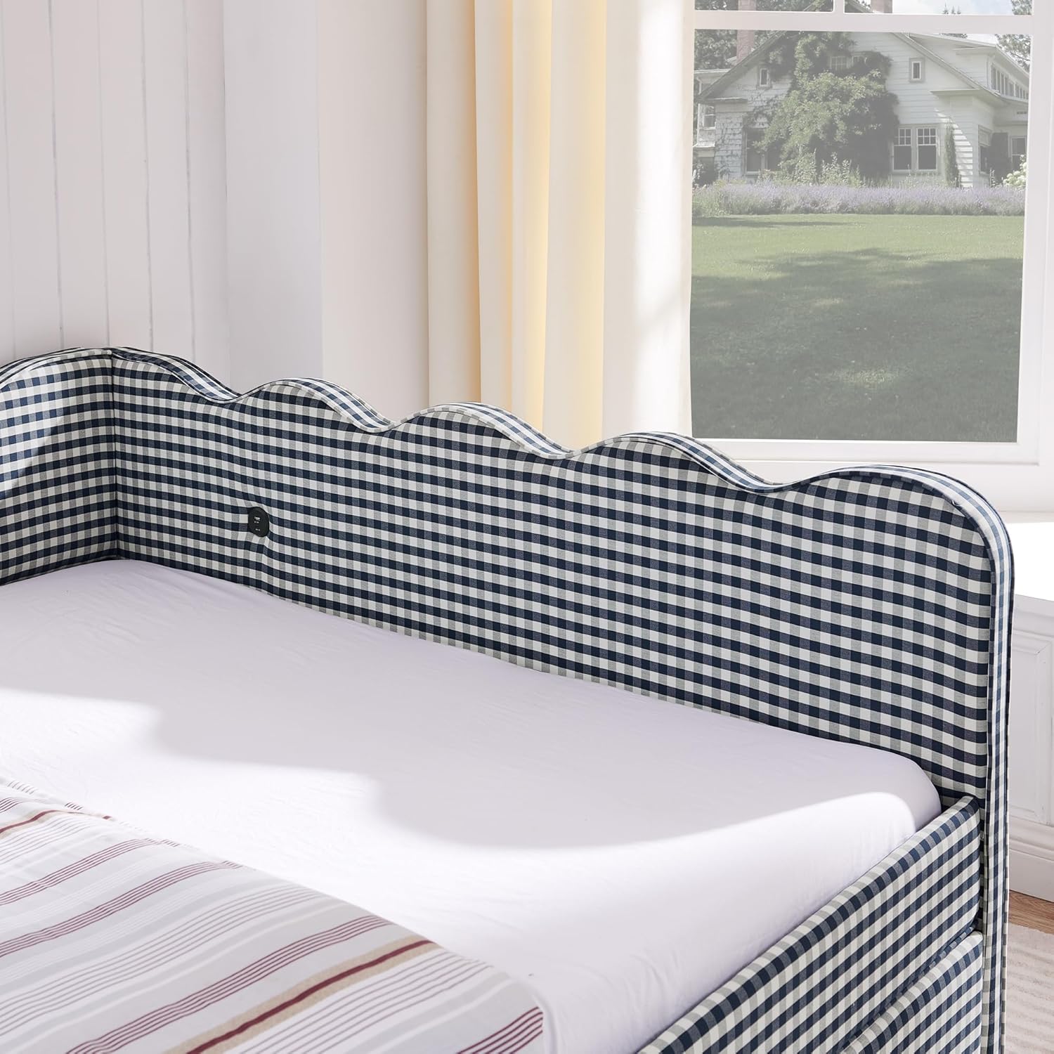 KEIKI Queen Size Upholstery Gingham Daybed with 2 Storage Drawers and USB, Modern Style Adorable Wave Shaped Linen Sofa Bed, Easy Assembly, No Box Spring Required, for Living Room and Bedroom, Navy