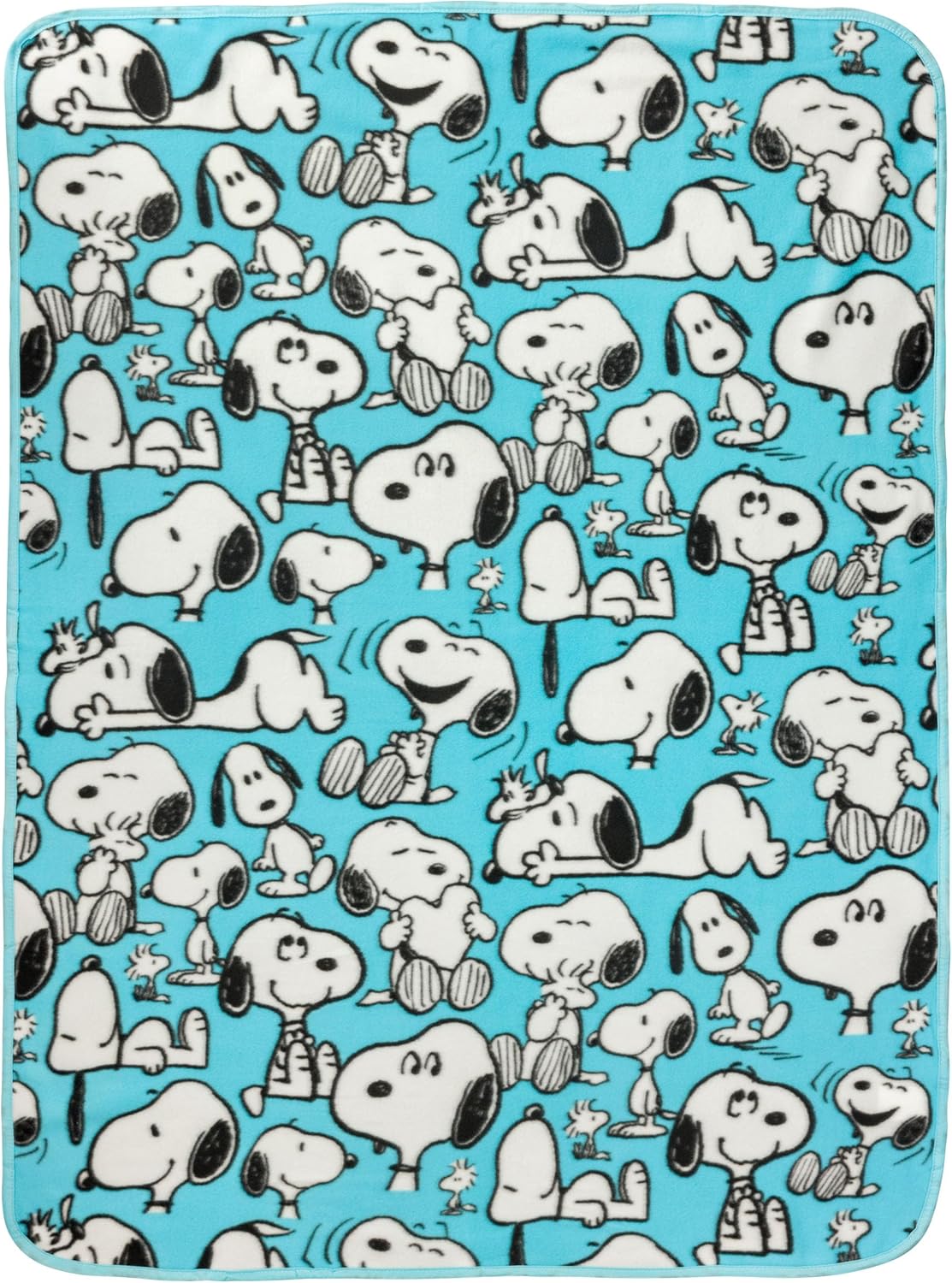 Silver Buffalo Peanuts Snoopy Multi Pose Expression 45″ x 60″ Fleece Throw, Soft and Cozy Blanket, 180 GSM