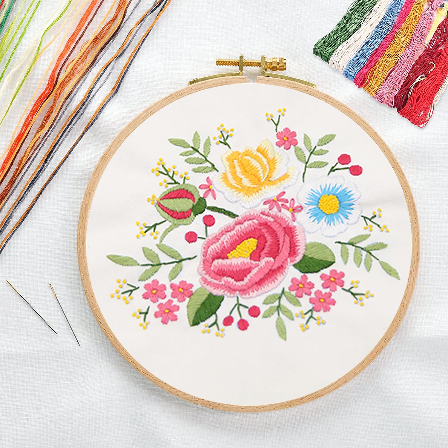 Kit de broderie pour sac fourre-tout en toile avec motif pour débutants, arts et loisirs créatifs pour adultes, comprend des instructions, un dé à coudre, des cerceaux à broder, des fils colorés Kit de broderie pour sac fourre-tout en toile avec motif pour débutants, arts et loisirs créatifs pour adultes, comprend des instructions, un dé à coudre, des cerceaux à broder, des fils colorés