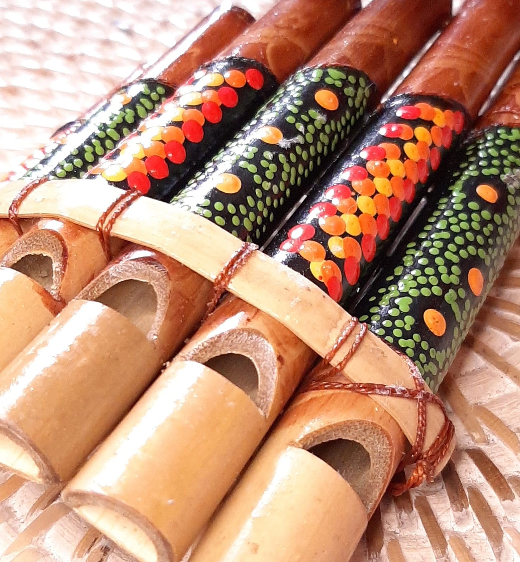 Flûte de pan Péruvienne Artisanale Décorée 7 notes Bambou bois peint