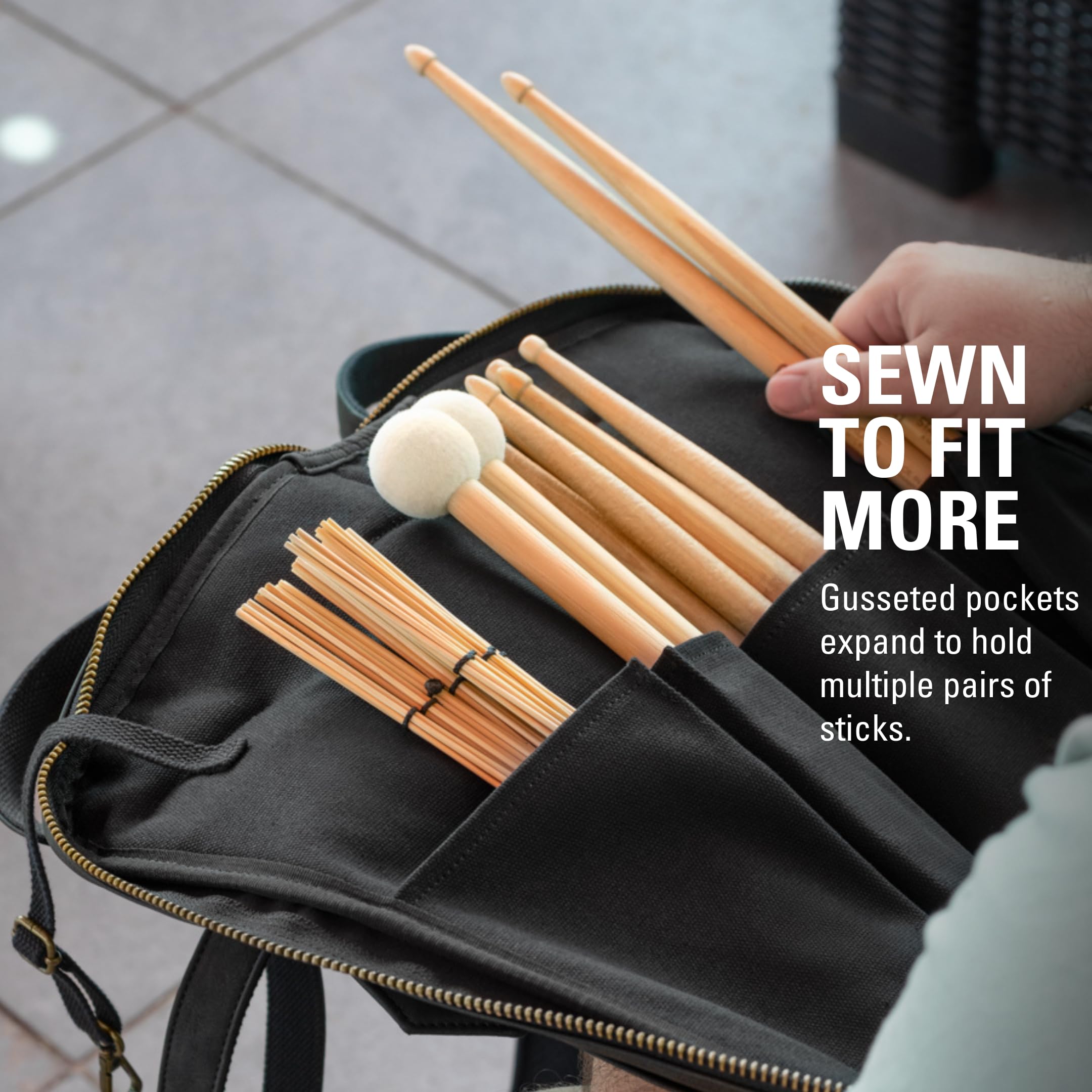 Meinl Cymbals Borsa per bacchette - Vintage Hyde - per bastoni, mazzuole, spazzole e aste, tessuto resistente con tracolla e ganci per Tom da pavimento (MVHSBK)