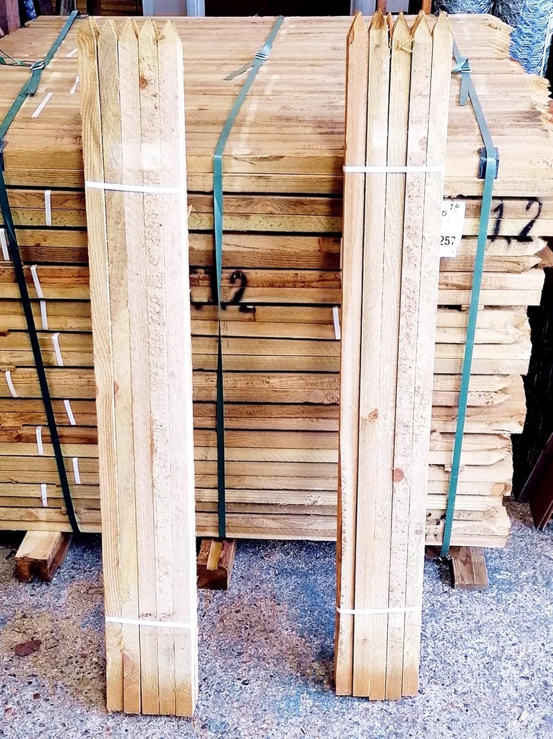 F&G Supplies 20 x 1.2m 4ft Tall Wooden Square Garden Tree Plant Stakes - HC4 Pressure Treated For A Long Life Made From Baltic Slow Grow Timber For Strength, Square with Pointed End