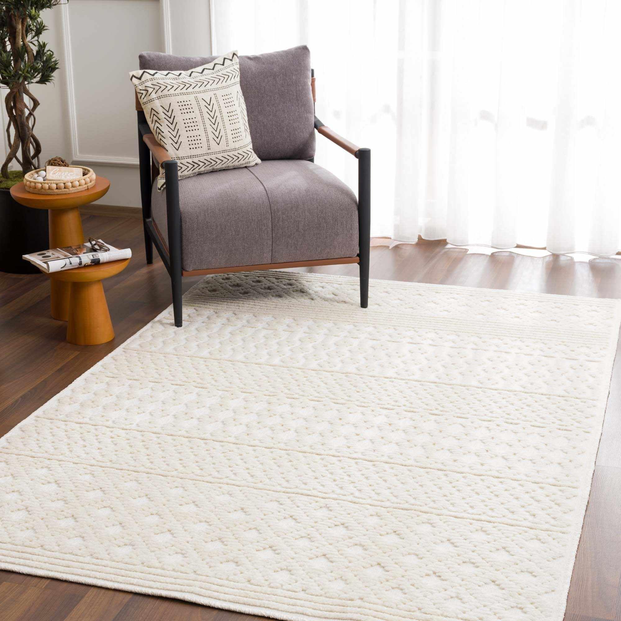 Hauteloom Ondine Living Room, Bedroom Machine Washable Area Rug - Traditional, Transitional - White, OffWhite - 18" Sample