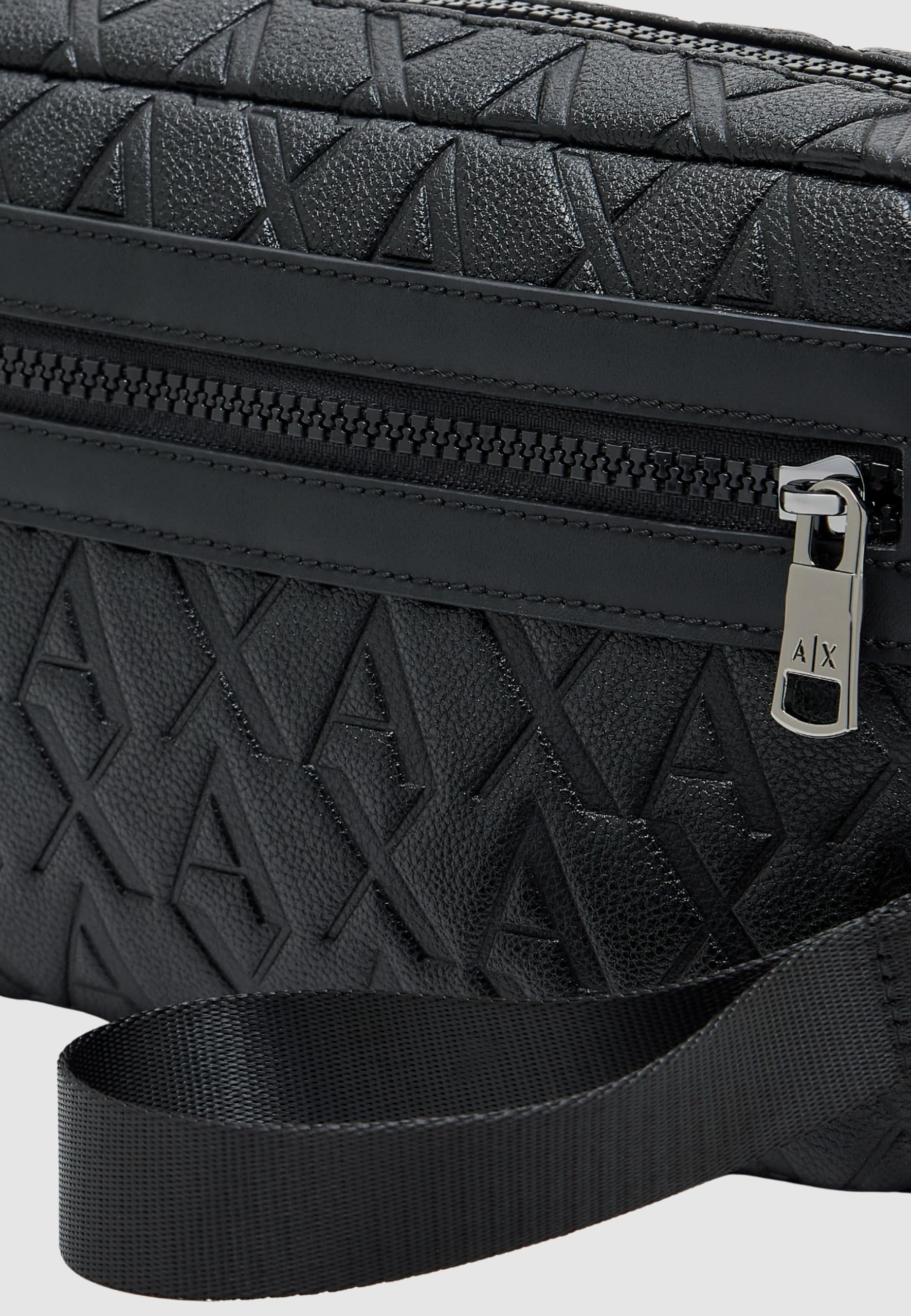 Armani Exchange Pochette nera da uomo con logo monogram UNI