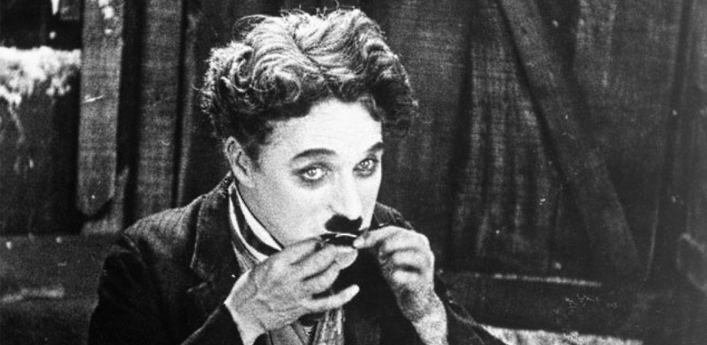 how to hold a cigarette with style Cigarette Psychology: What Your Cigarette Grip Says About You?