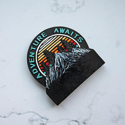 Miniatura 2 de Aptos California - Imán para nevera (resina, pintado a mano, 3.0 in, aproximadamente Adventure Awaits)