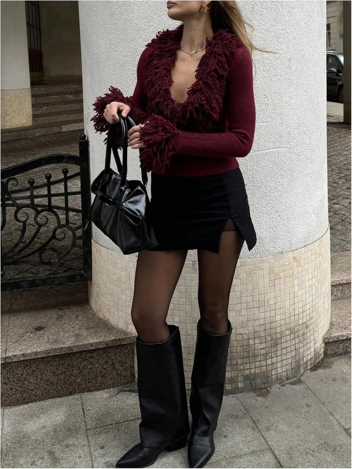 Verdusa Women's Cozy Sweaters Party Outfits Tassel Deep V Neck Rave Fuzzy Trendy Pullover Knit Fall Tops