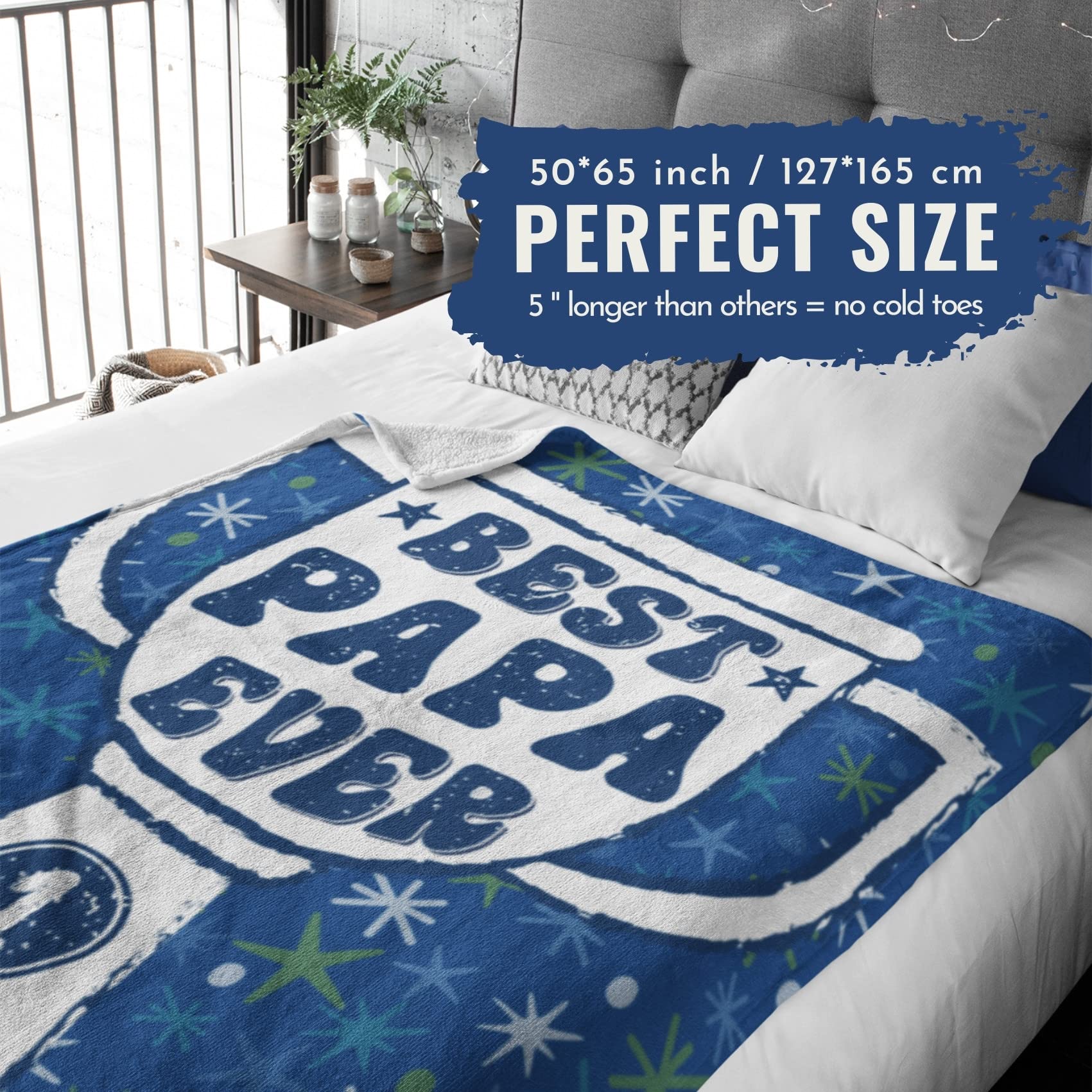 World’s Best Grandpa Throw Blanket – 50x65 Inch Flannel Fleece Blanket, Soft & Warm Gift From Grandkids For Christmas, Birthday, Father’s Day