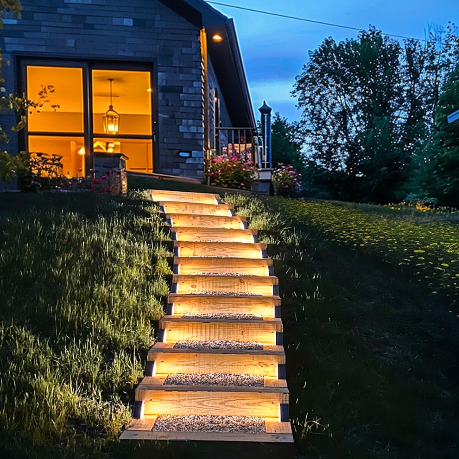 JOFIOS Luces solares para escalones exteriores, paquete de 24 luces solares para escalera, impermeables, IP67, luces solares para escalera, patio, escalón delantero (marrón cálido)