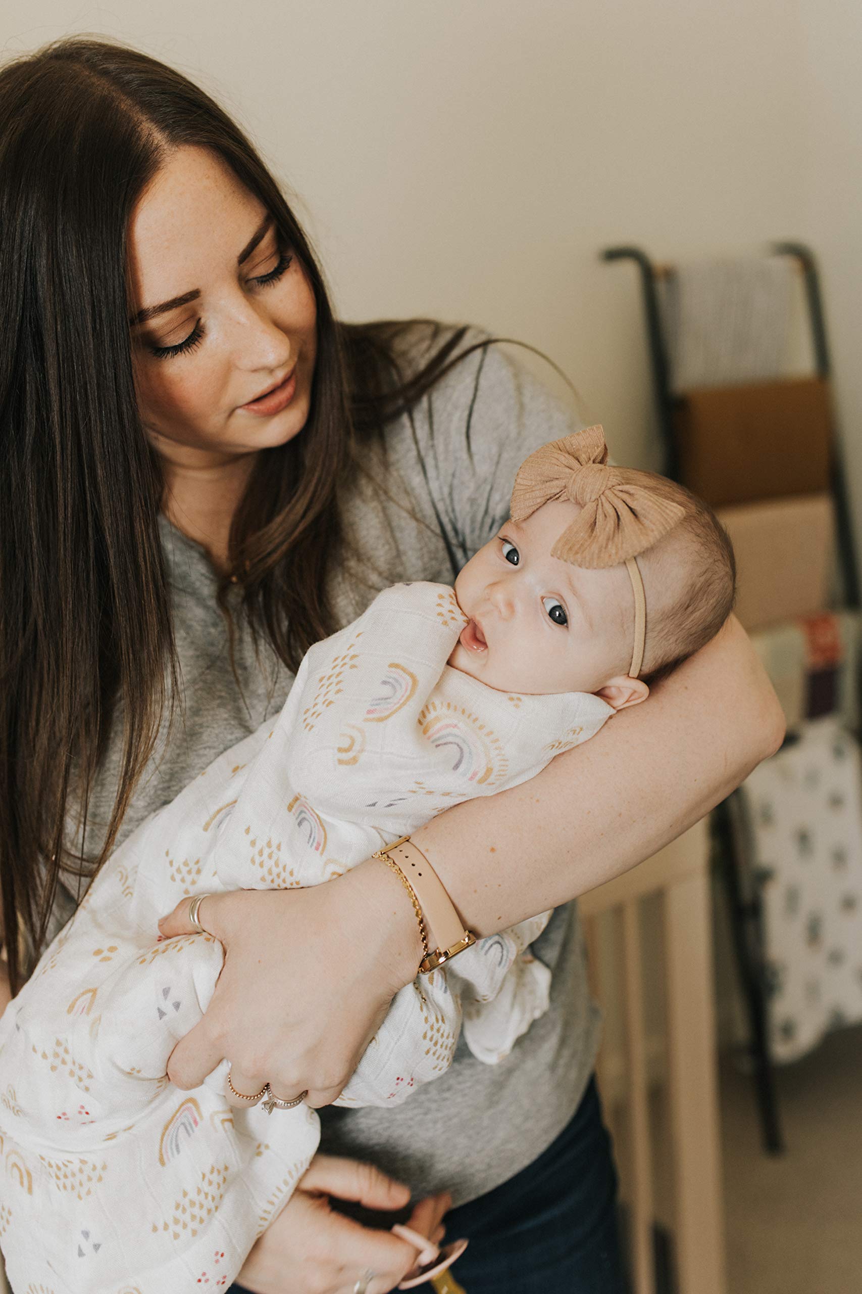 Little Unicorn | Single Deluxe Mussola Swaddle (Rainbows & Raindrops)