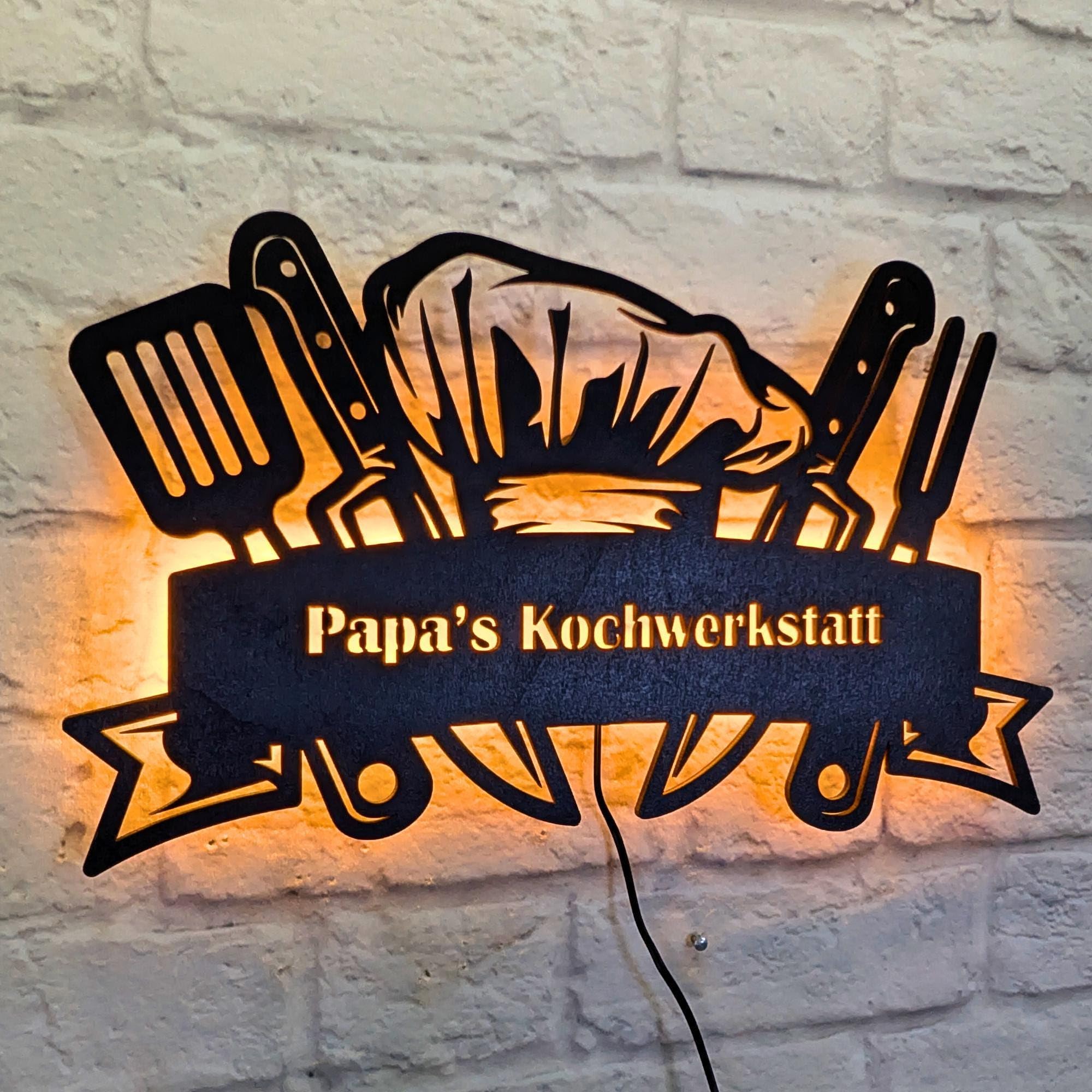 Areda Design Decoración de pared "Papas Kochwerkstät" de madera, regalo para cocinero aficionado y padre, placa de pared personalizada con o sin iluminación LED, decoración para cocina, barbacoa o