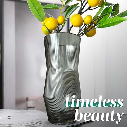Miniatura 5 de Greenline Goods Florero acanalado con parte inferior redondeada  Floreros de vidrio soplado a mano gris para flores, diseño acanalado y acanalado