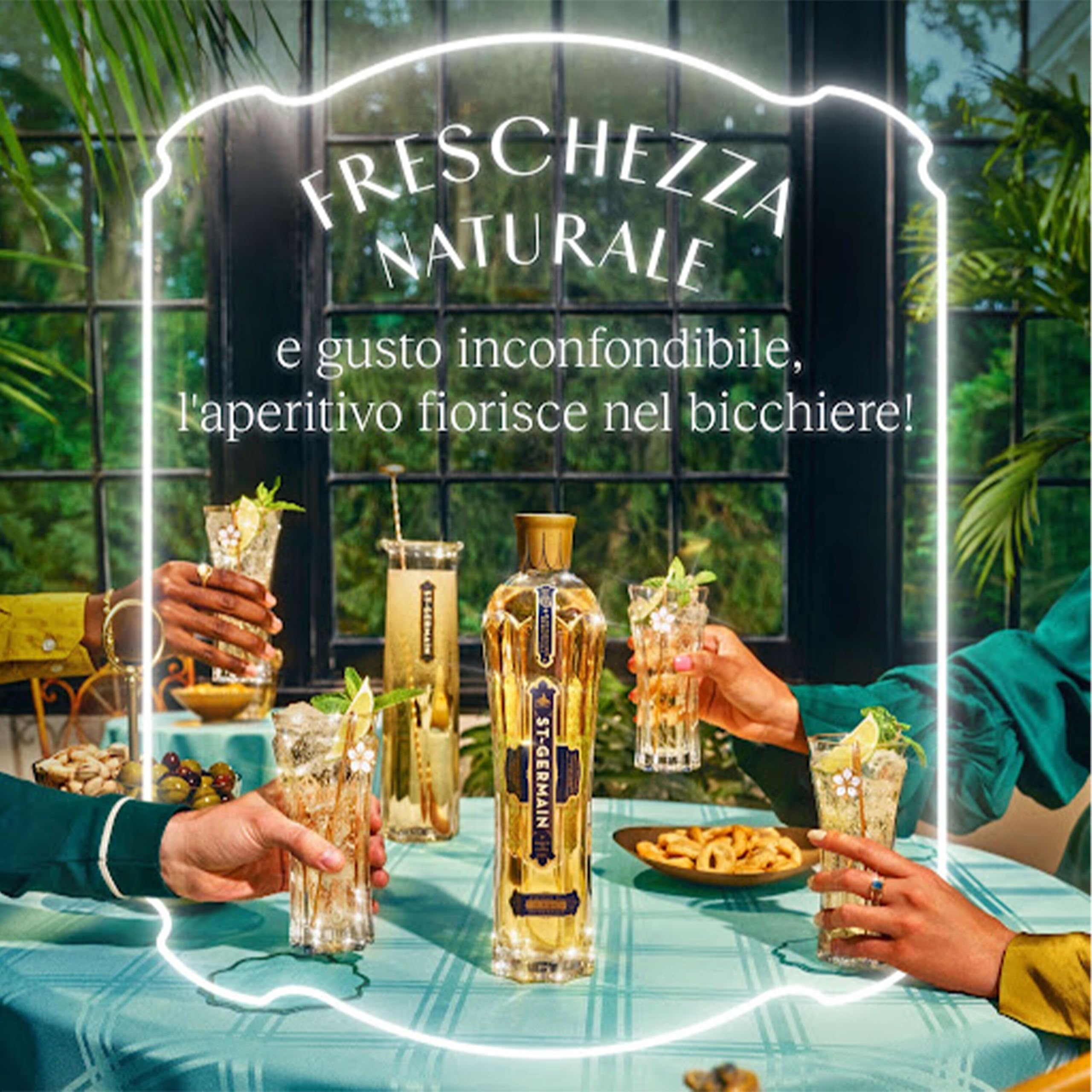 St-Germain Liquore Artigianale ai Fiori di Sambuco, Vol. 20%, 70 cl / 700 ml, raccolti a mano e senza aromi artificiali