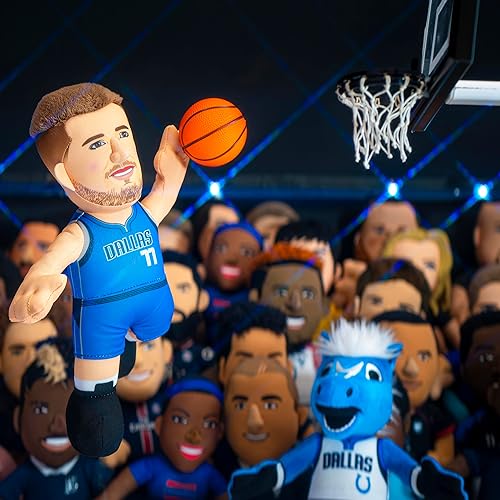 Miniatura 6 de Bleacher Creatures Dallas Mavericks Luka Doncic - Figura de peluche de la NBA de 10 pulgadas, una superestrella para jugar o exhibir