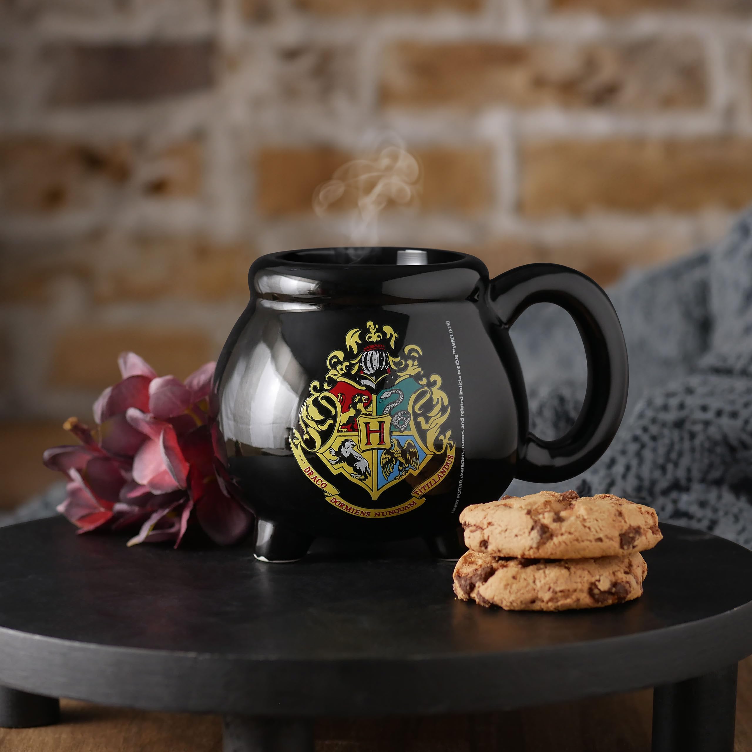 Elbenwald 3D Design Mug for Harry Potter Fans - Cauldron Design - 13 x 10 x 10 cm - 475 ml - Ceramic - Black - Image 2