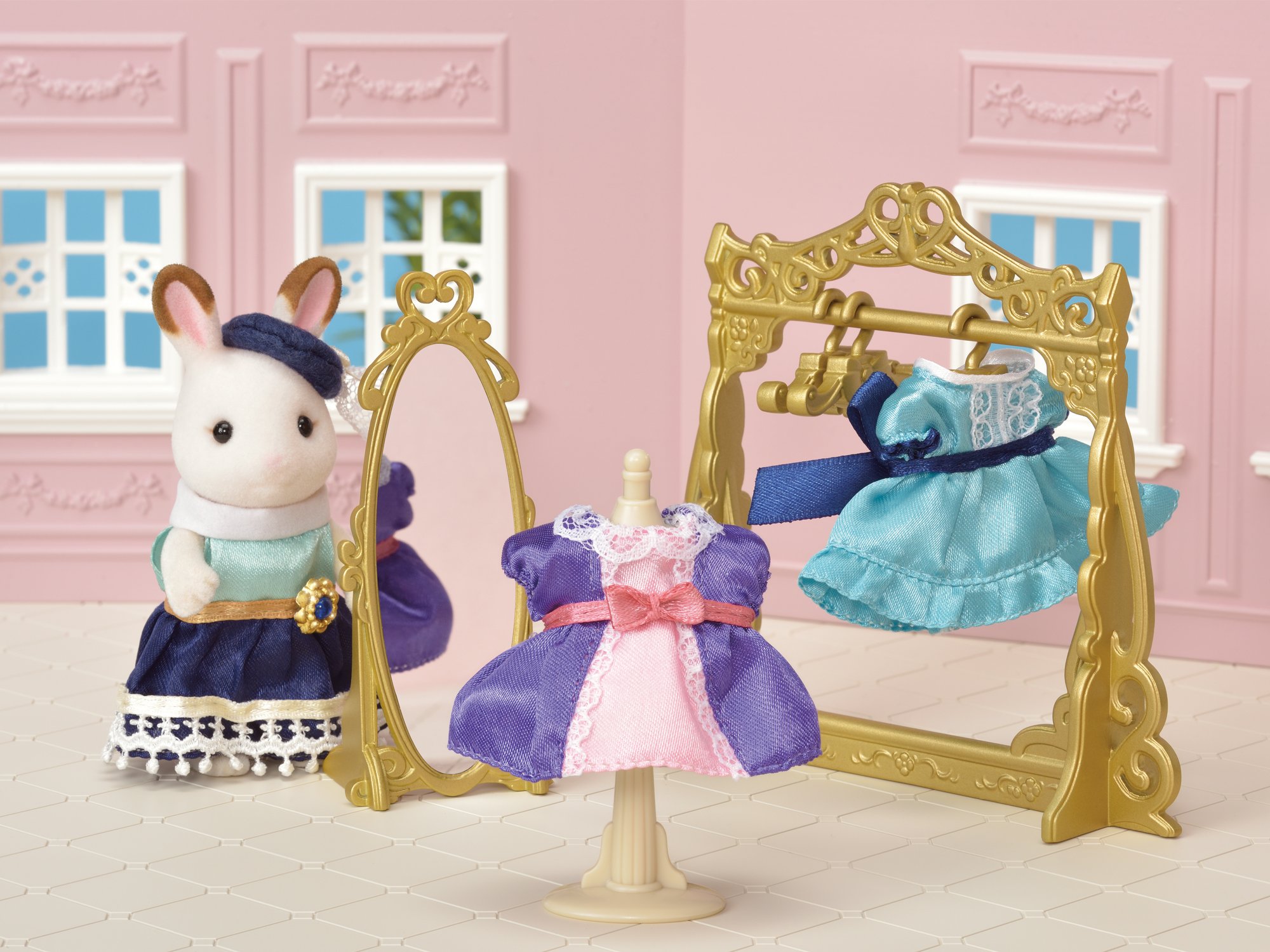 Amazon.co.jp: Calico Critters Town ブティックファッションセット 36 