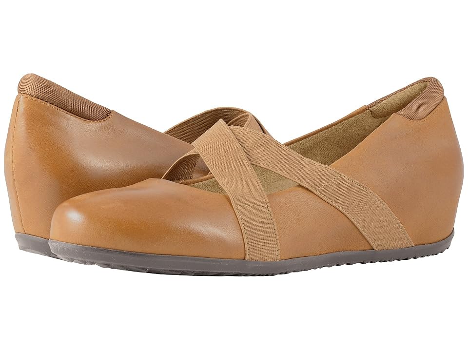 

SoftWalk Waverly (Luggage Soft Leather) Women's Dress Flat Shoes