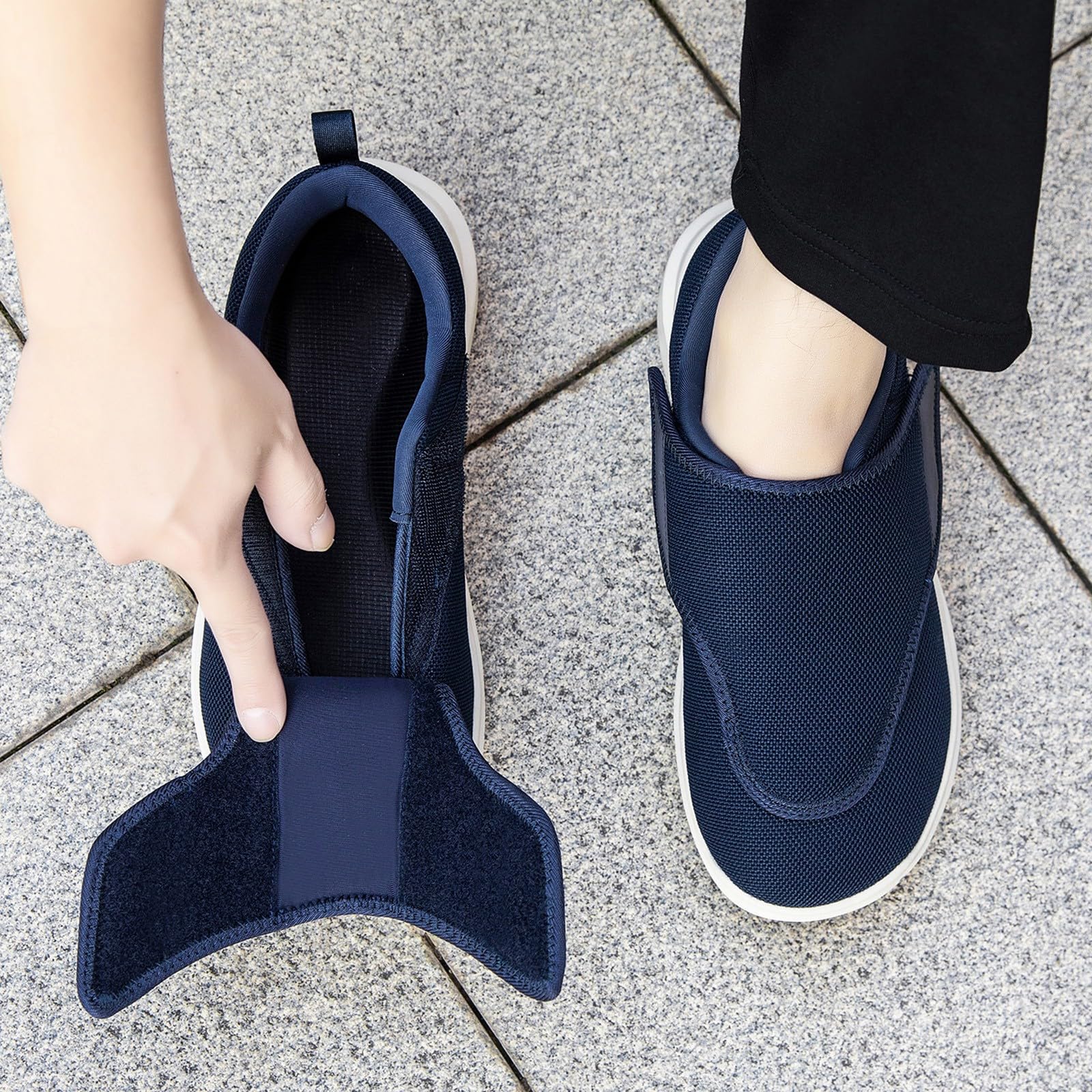 Extra Weit Hausschuhe Damen Herren Leichte mit Klettverschluss Walking Freizeit Orthopädische Verbandschuhe für Senioren Fußschwellung
