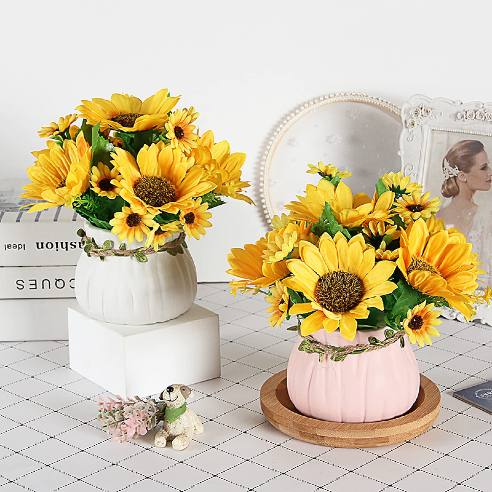 Amazon｜向日葵 ひまわり 造花 欧式 セラミック花瓶付き ミニ 小さい