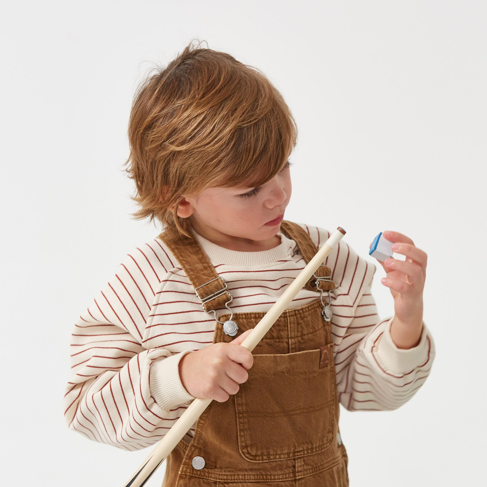 ColorBaby CB Games Mesa Billar para niños, Sobremesa, Madera Resistente, 22 Piezas, Incluye Tacos, Tiza, triángulo y Cepillo, 2-4 Personas, 62x36x15 cm, Juego de Bolas, Juguetes 6 años (43269)