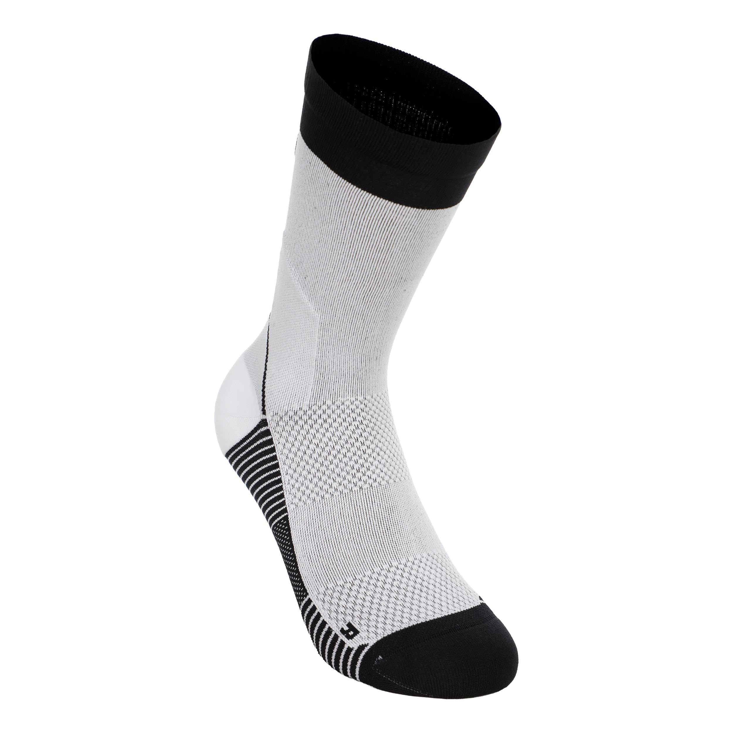 The North Face Unisex Trail Run Light Crew Socks, Tnf Black/Tnf White, XS