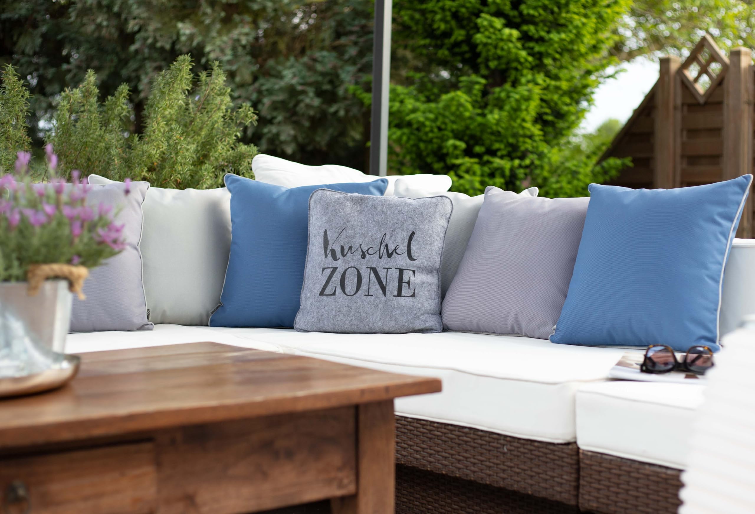 Brandsseller Set de 4 Cojines de Exterior 45x45 cm – Cojines Decorativos Impermeables con Ribete – Resistentes a la Intemperie para Jardín, Sofá, Balcón y Terraza – Beige