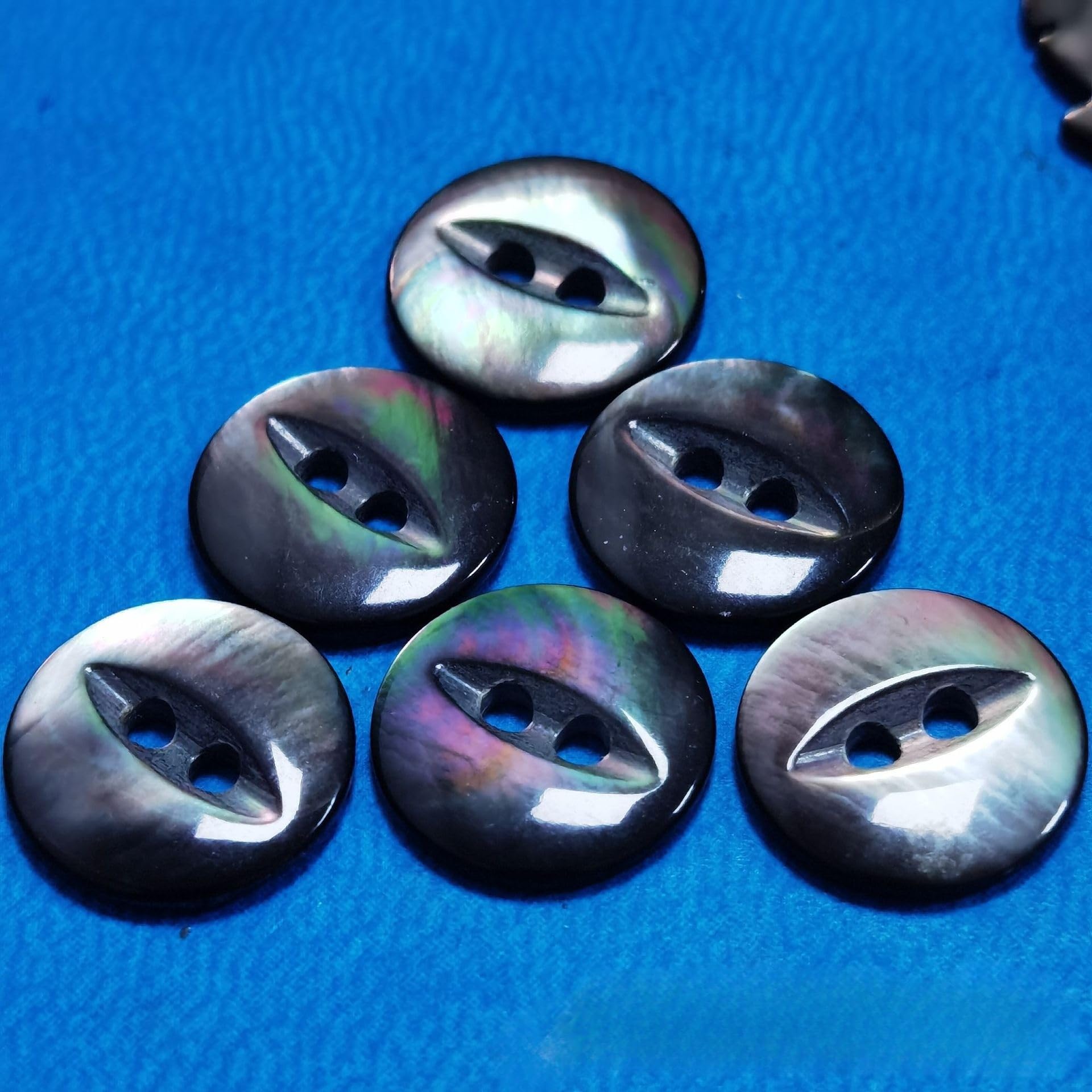 50/100 sztuk 12 MM naturalne guziki muszla rybie oko guziki matka perła guziki muszla szycie guziki 2 otwory do garniturów płaszczowych z tkaniny