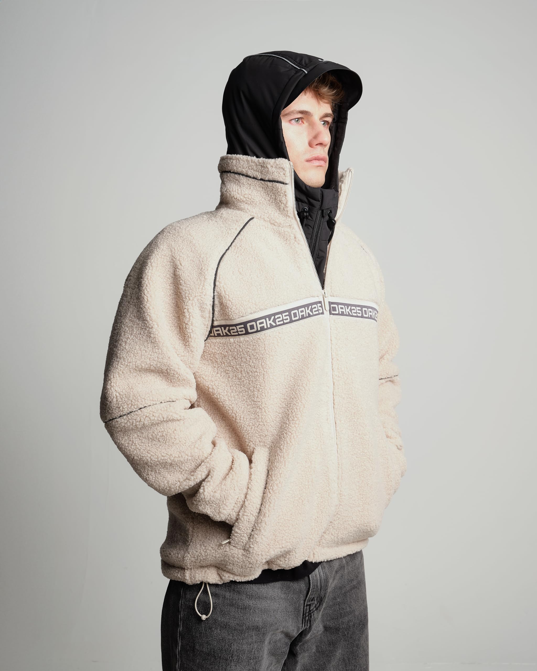 OAK25 Cappello Impermeabile Singolo per Donne e Uomini - Commute Hood - Sciarpa con Cappuccio e Zip - Cappello Antipioggia & Riflettente - Berretto Foderato per l'Autunno e l'inverno