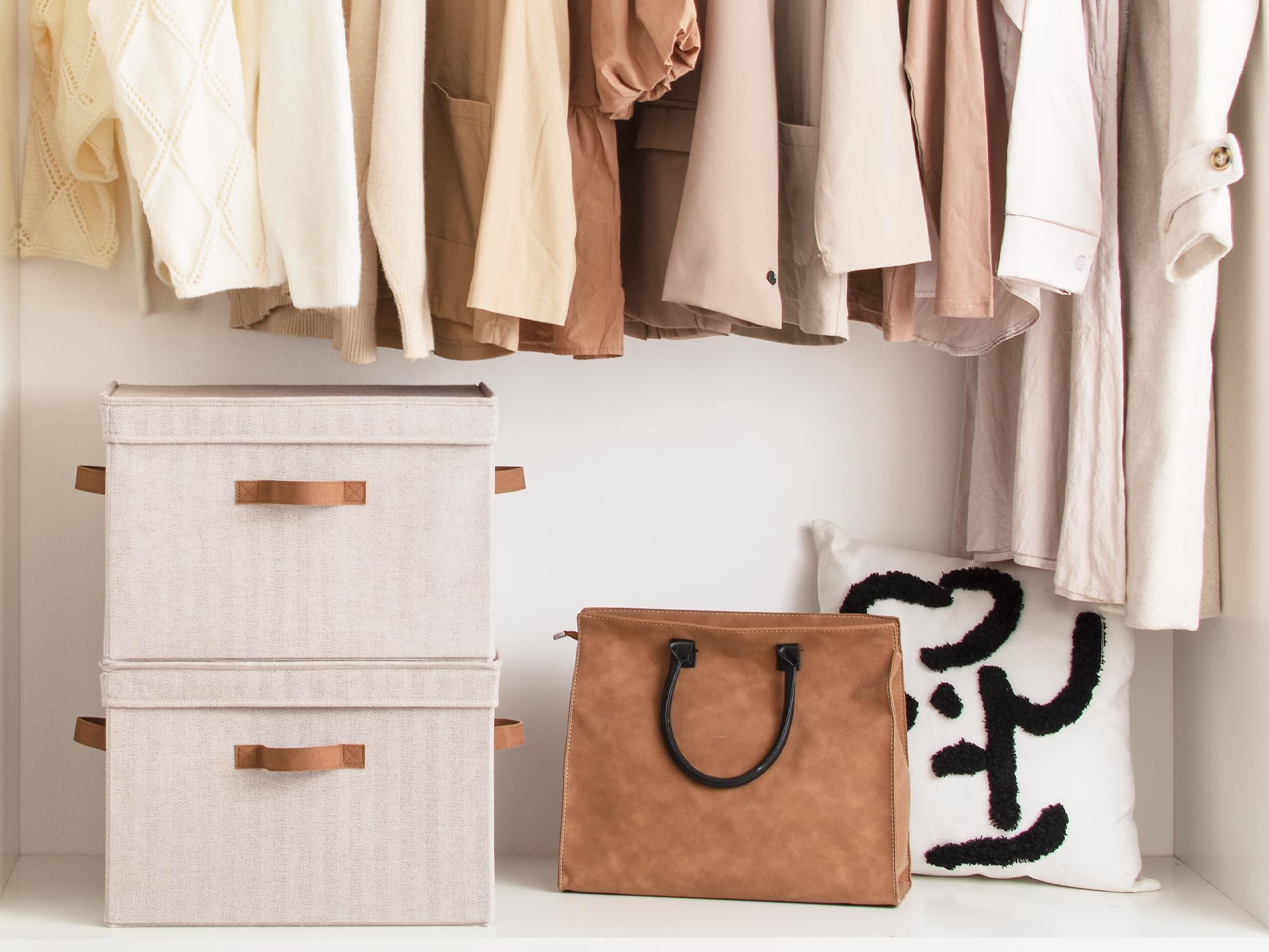 StorageWorks Scatole con coperchio, contenitori large per scaffali, cesti decorativi in tessuto con manici per organizzare vestiti e armadi 43 x 32 x 29 cm, marrone, confezione da 2